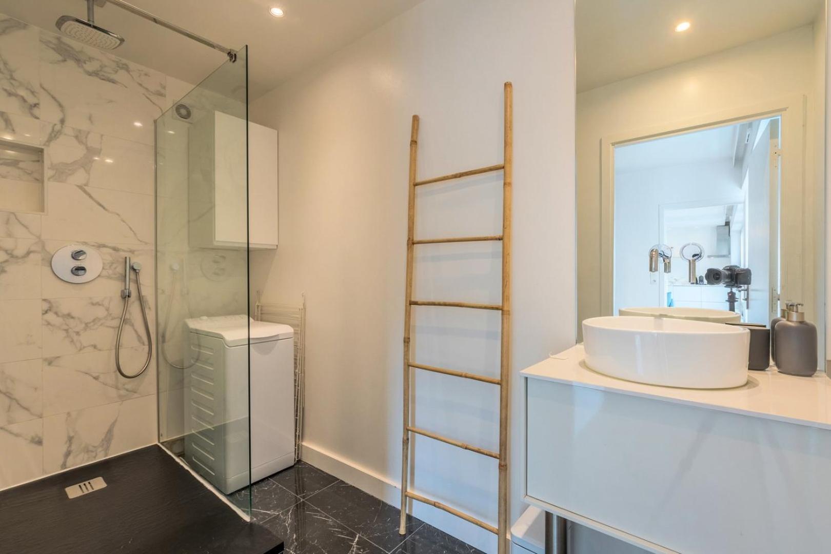 Apartment Attractive One-bedroom Flat In The Centre