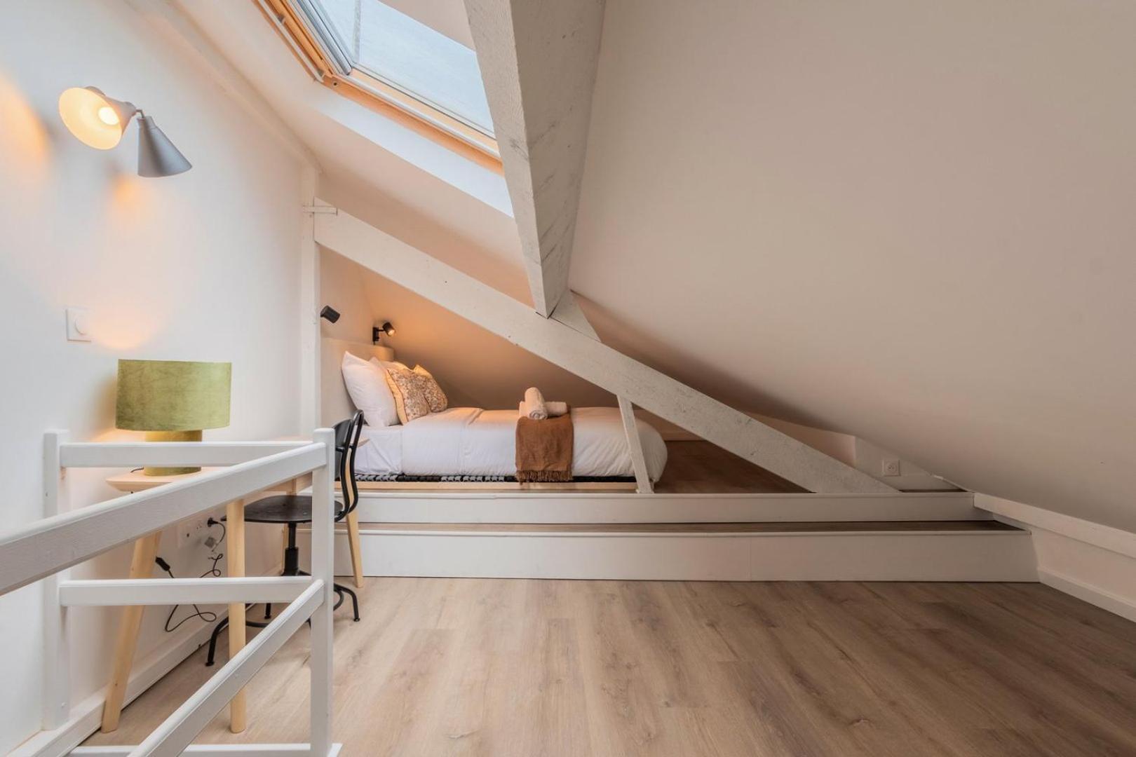 Functional & Equipped Duplex Studio, Old * Lille