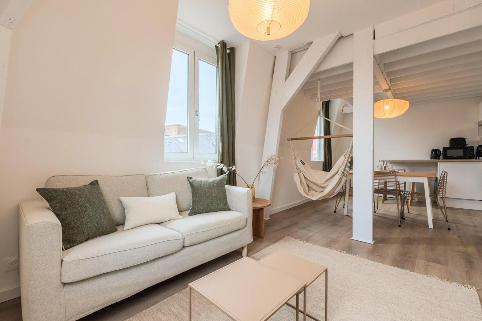 Apartment Functional & Equipped Duplex Studio, Old *