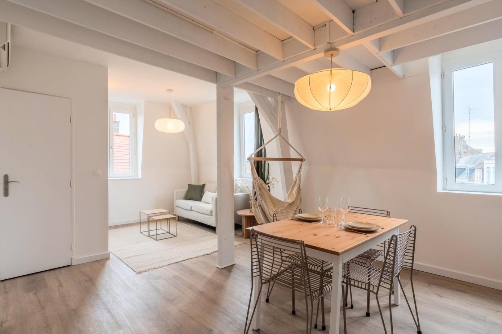 Functional & Equipped Duplex Studio, Old Apartment Lille