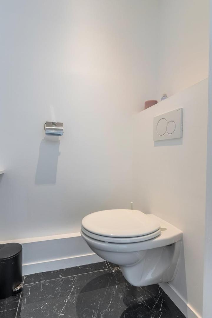 Attractive One-bedroom Flat In The Centre *