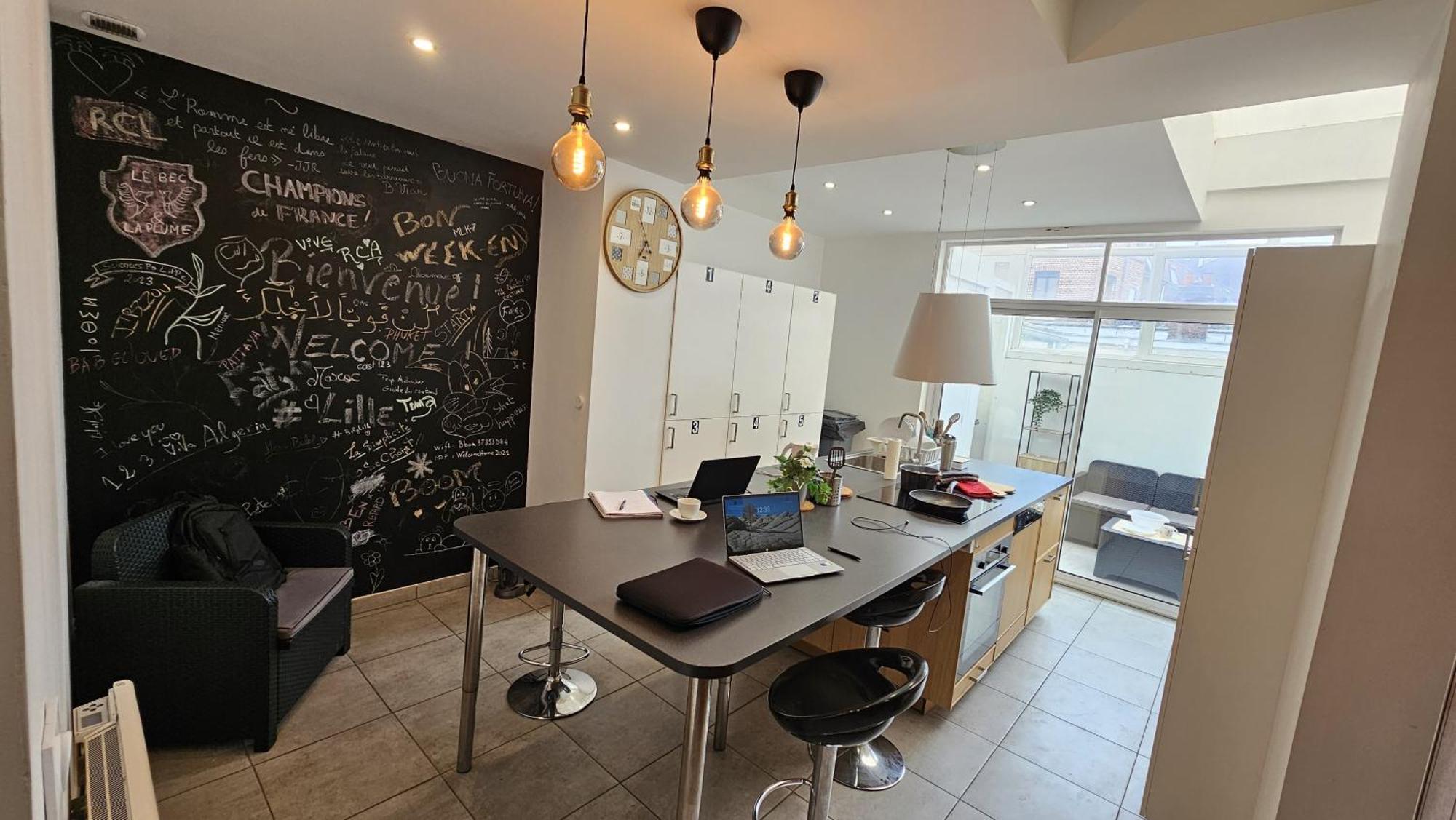 Guest house Best Location, Near Stadium And City Center - 1 Single Bed Plus 1 Additional Bed Lille