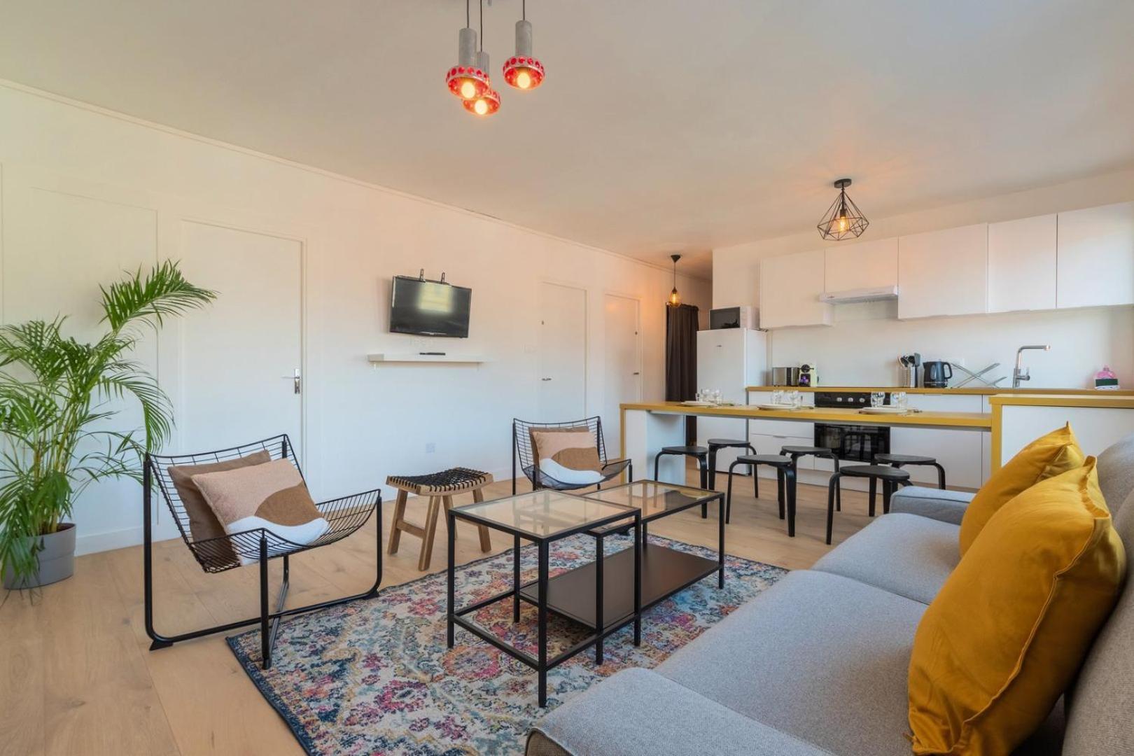 Apartment 3 Bedroom Near Chu And Center