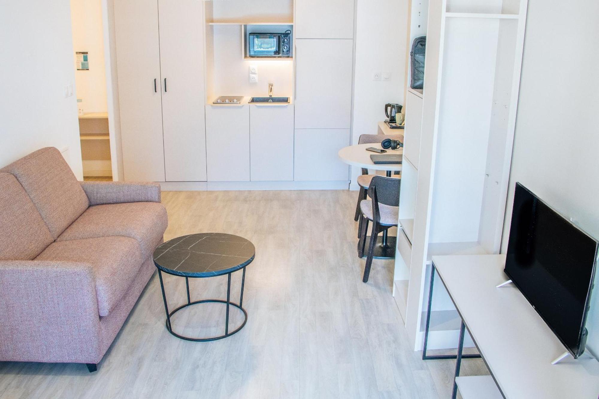 Twenty Business Flats - Bayard *