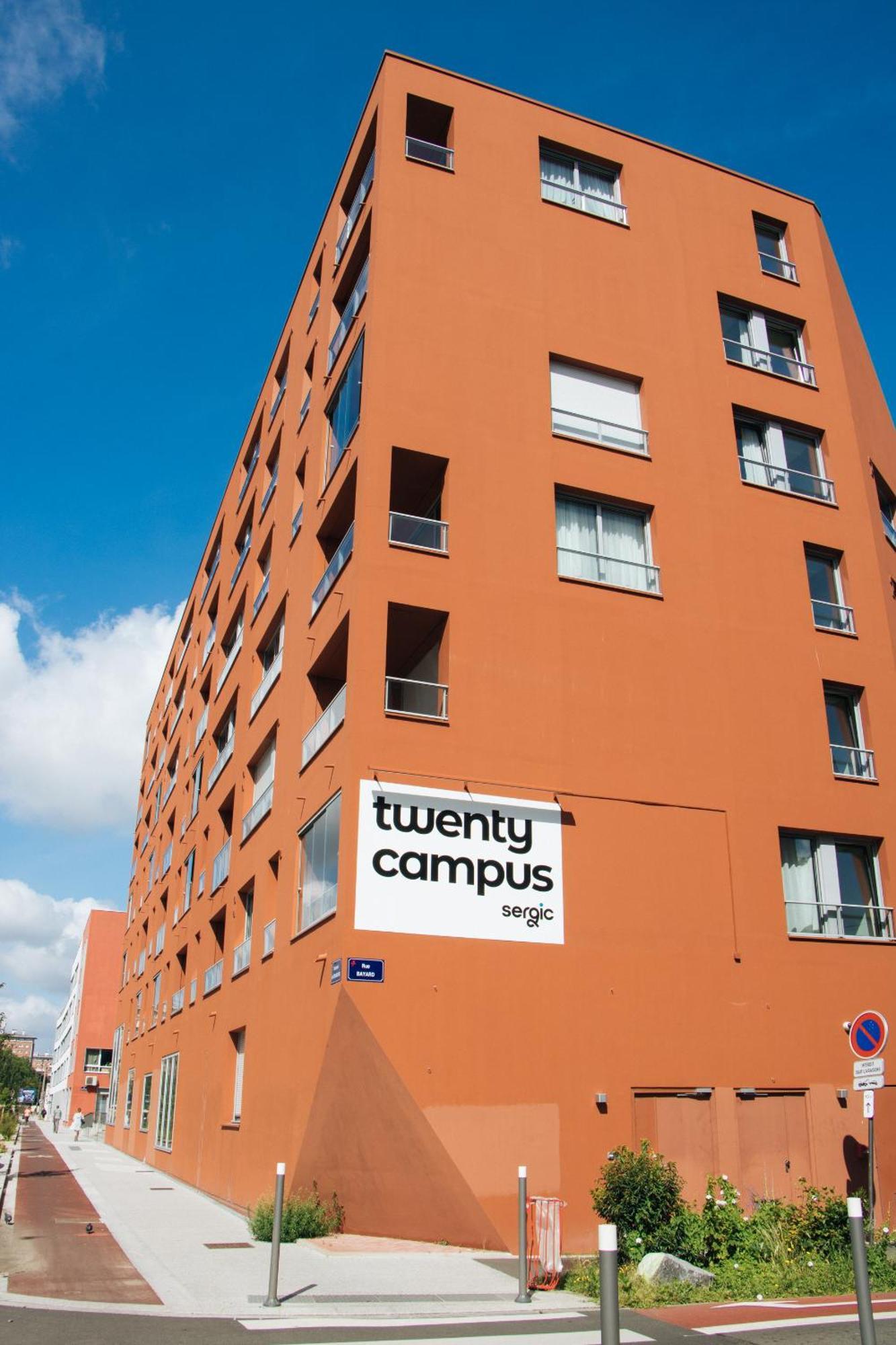 Twenty Business Flats - Bayard