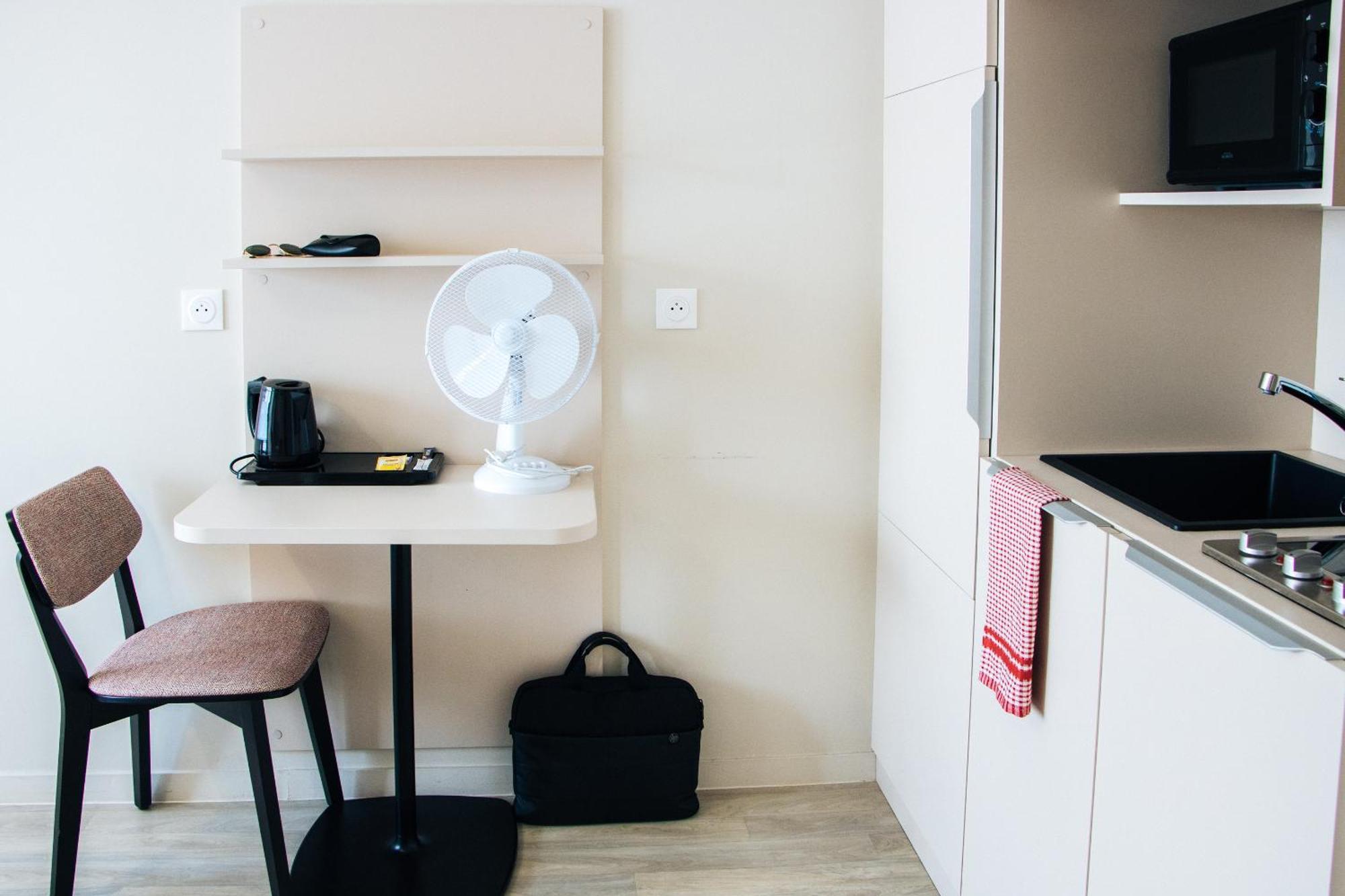 Twenty Business Flats - Bayard *