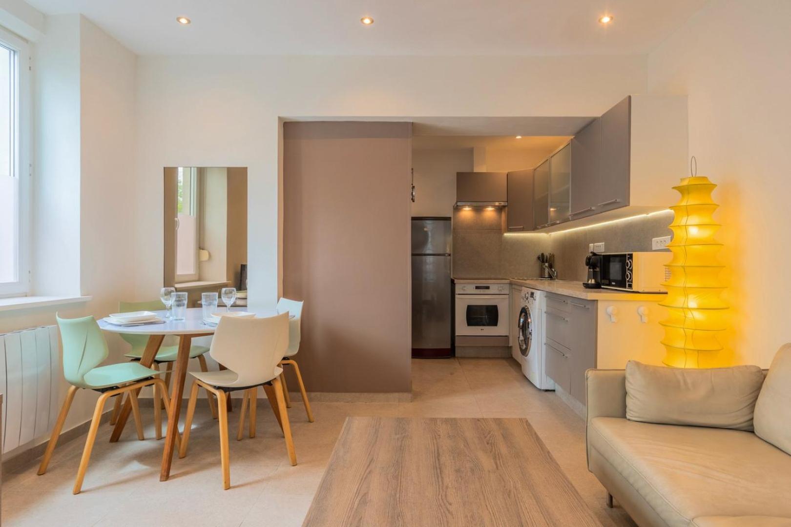 Apartment Chambre, Proche Metro