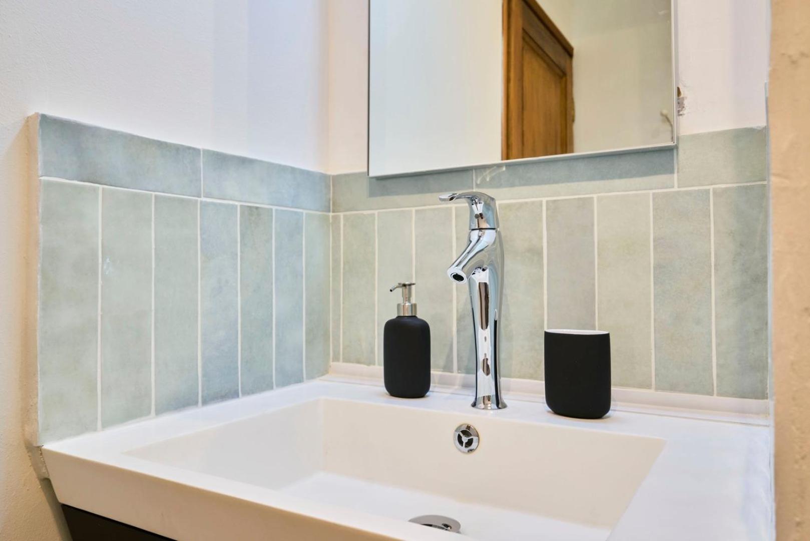 Proche Metro Apartment *