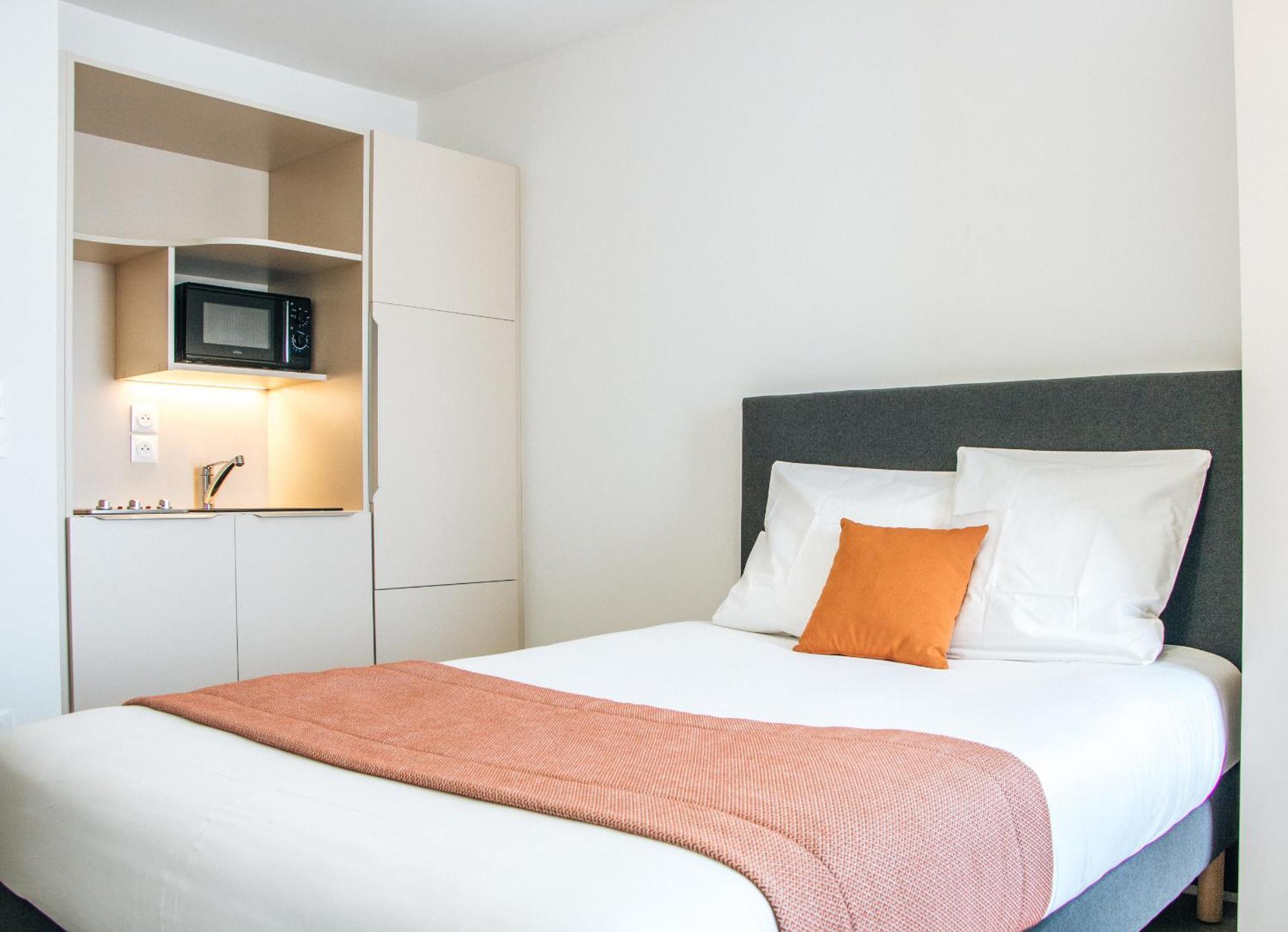 Twenty Business Flats - Bayard *