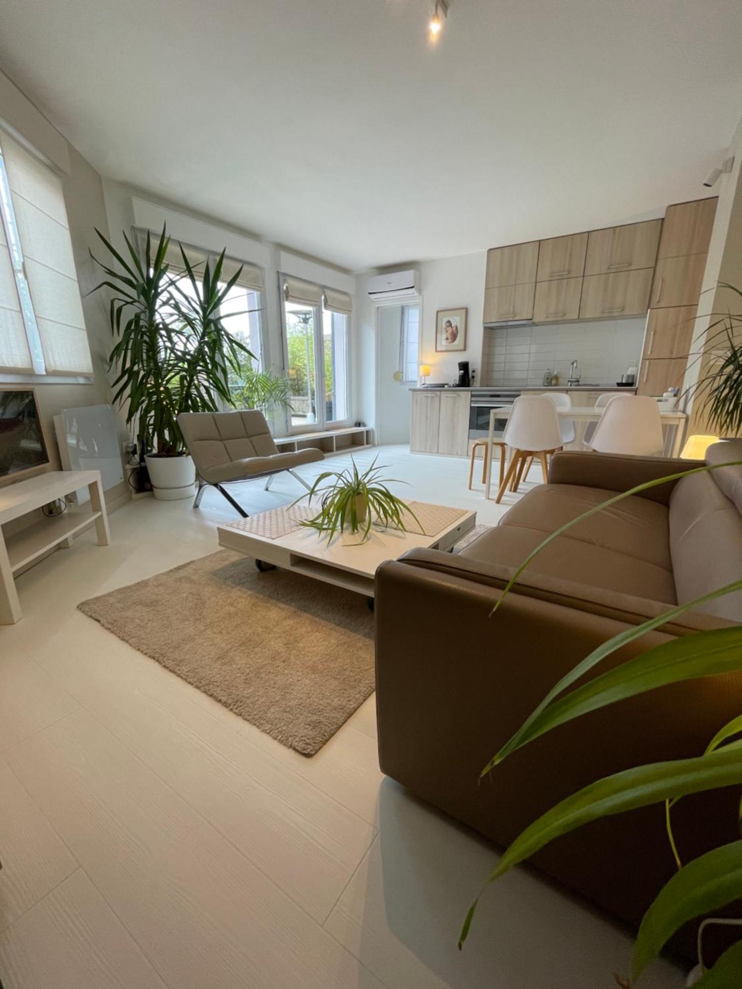,superbe Terrasse 40m2 , Vieux , Centre Apartamento