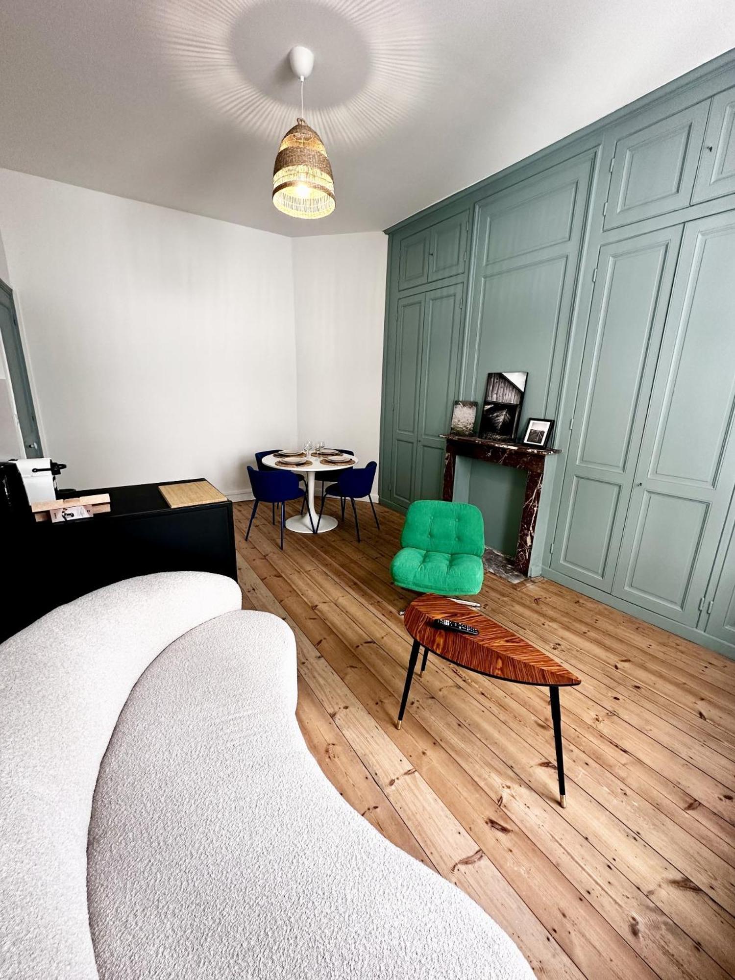 Centre Cosy Apartment *