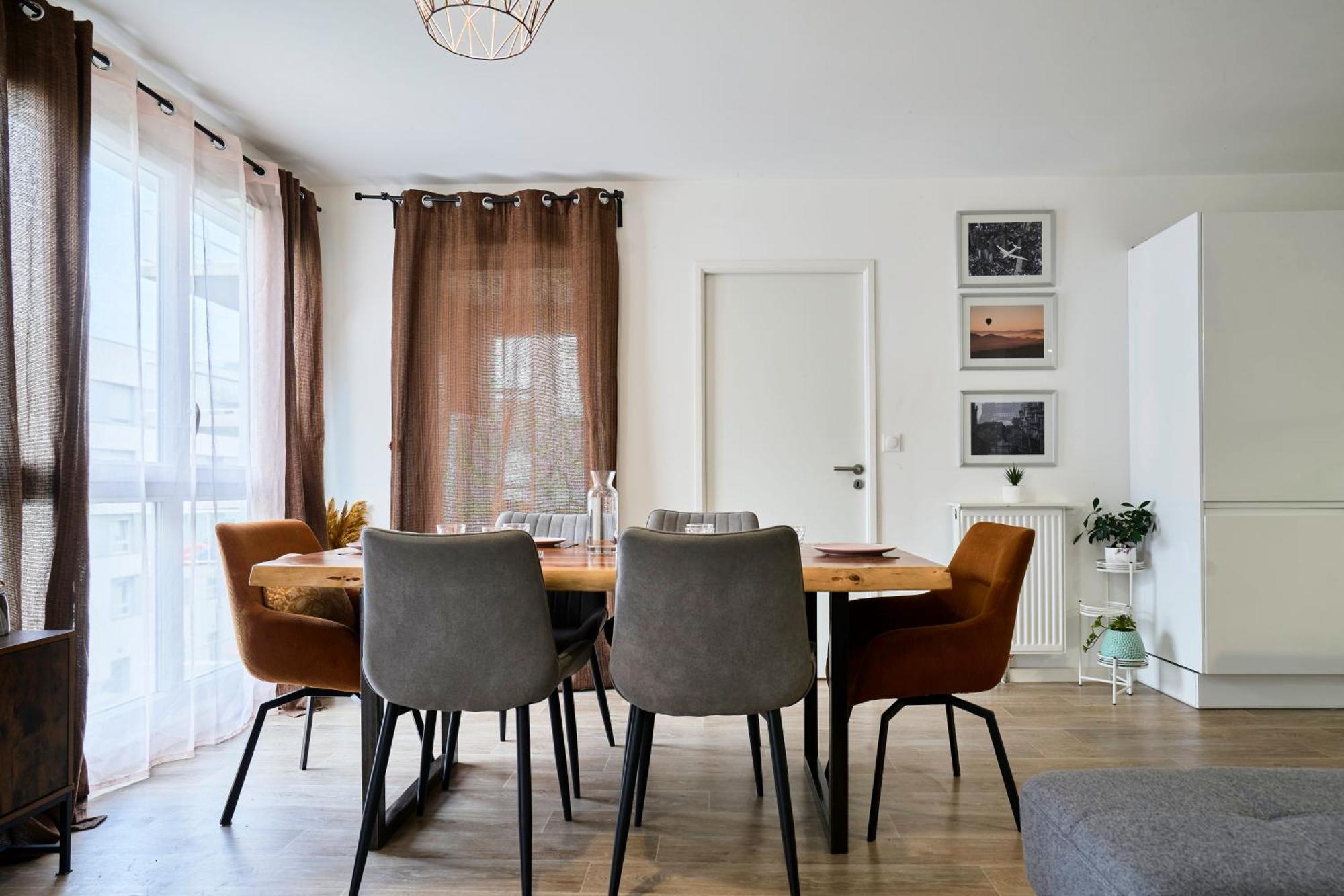 Apartment T4 Moderne Et Spacieux A