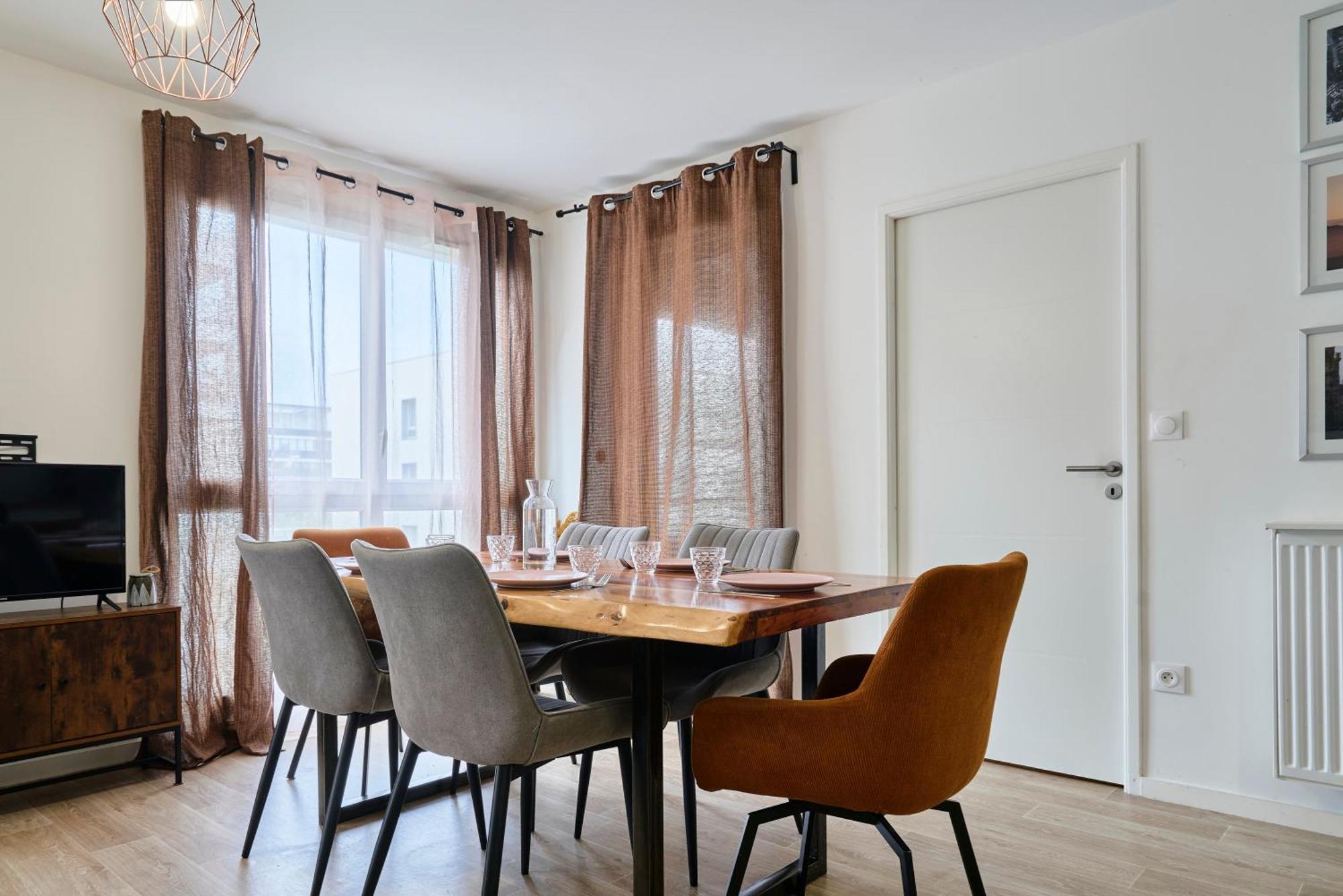 T4 Moderne Et Spacieux A Apartment *