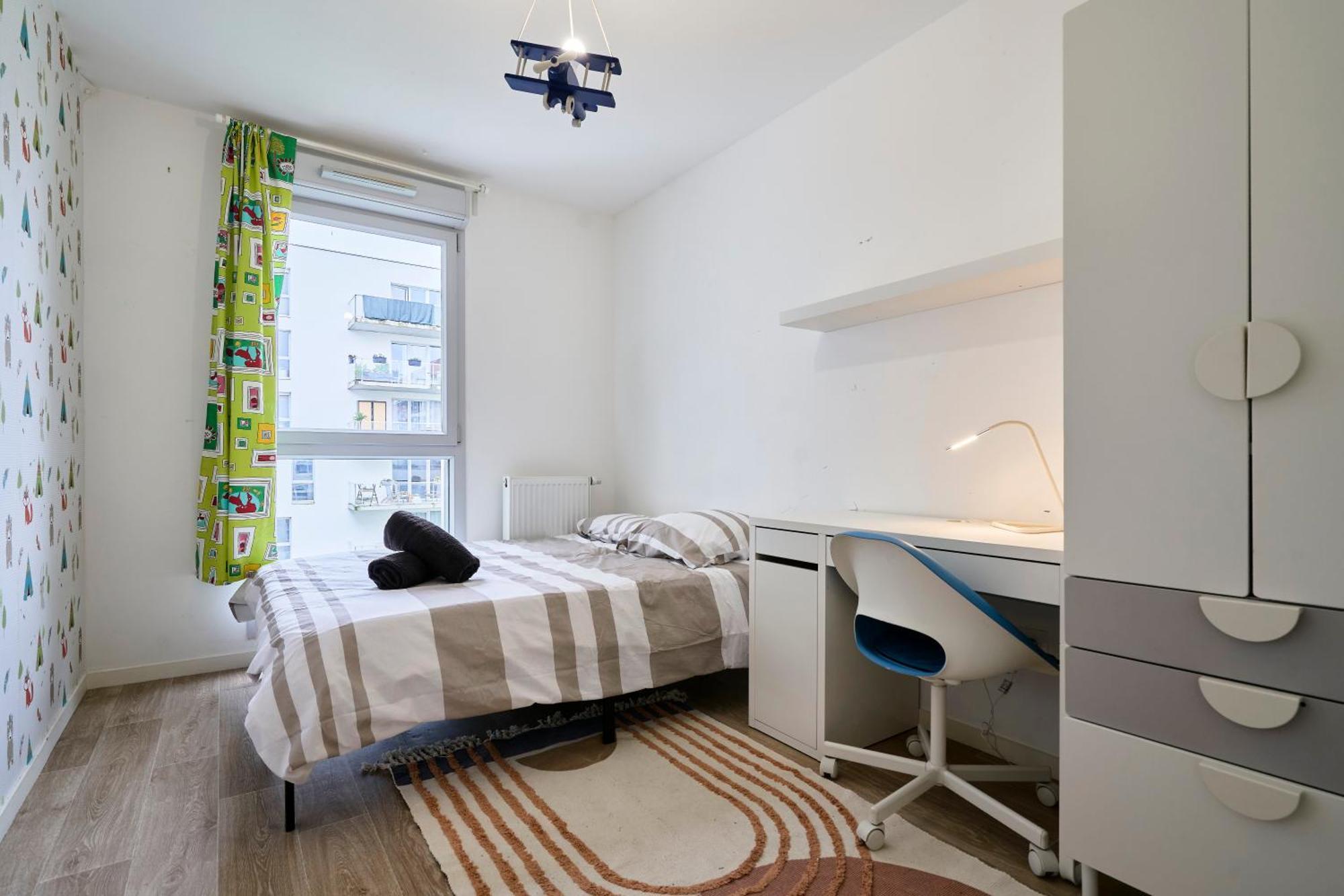 Apartment T4 Moderne Et Spacieux A *