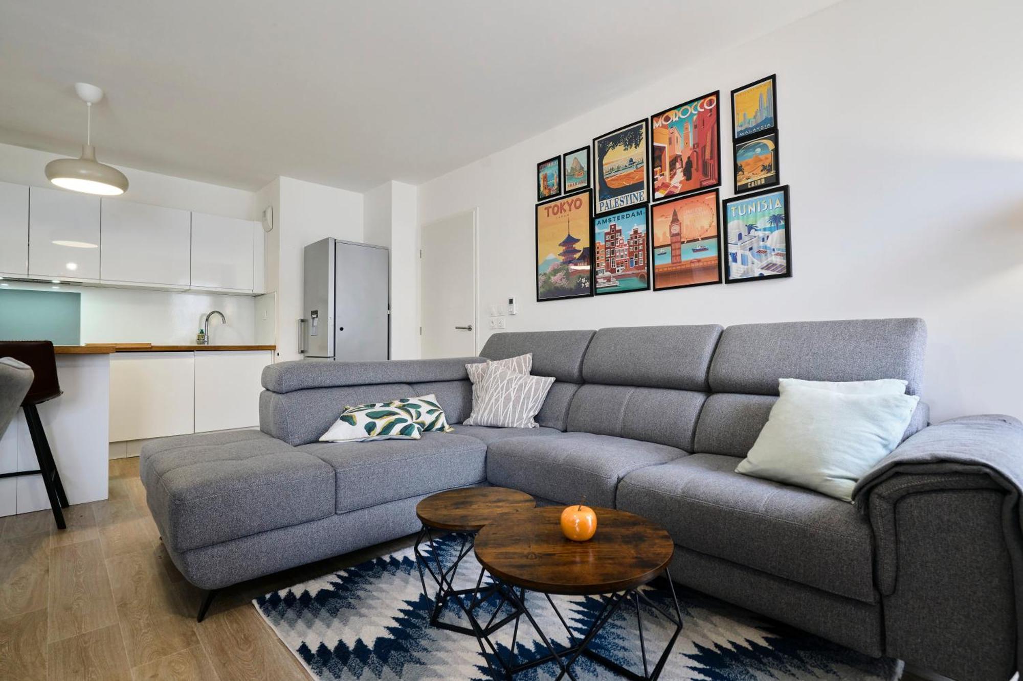 Apartment T4 Moderne Et Spacieux A