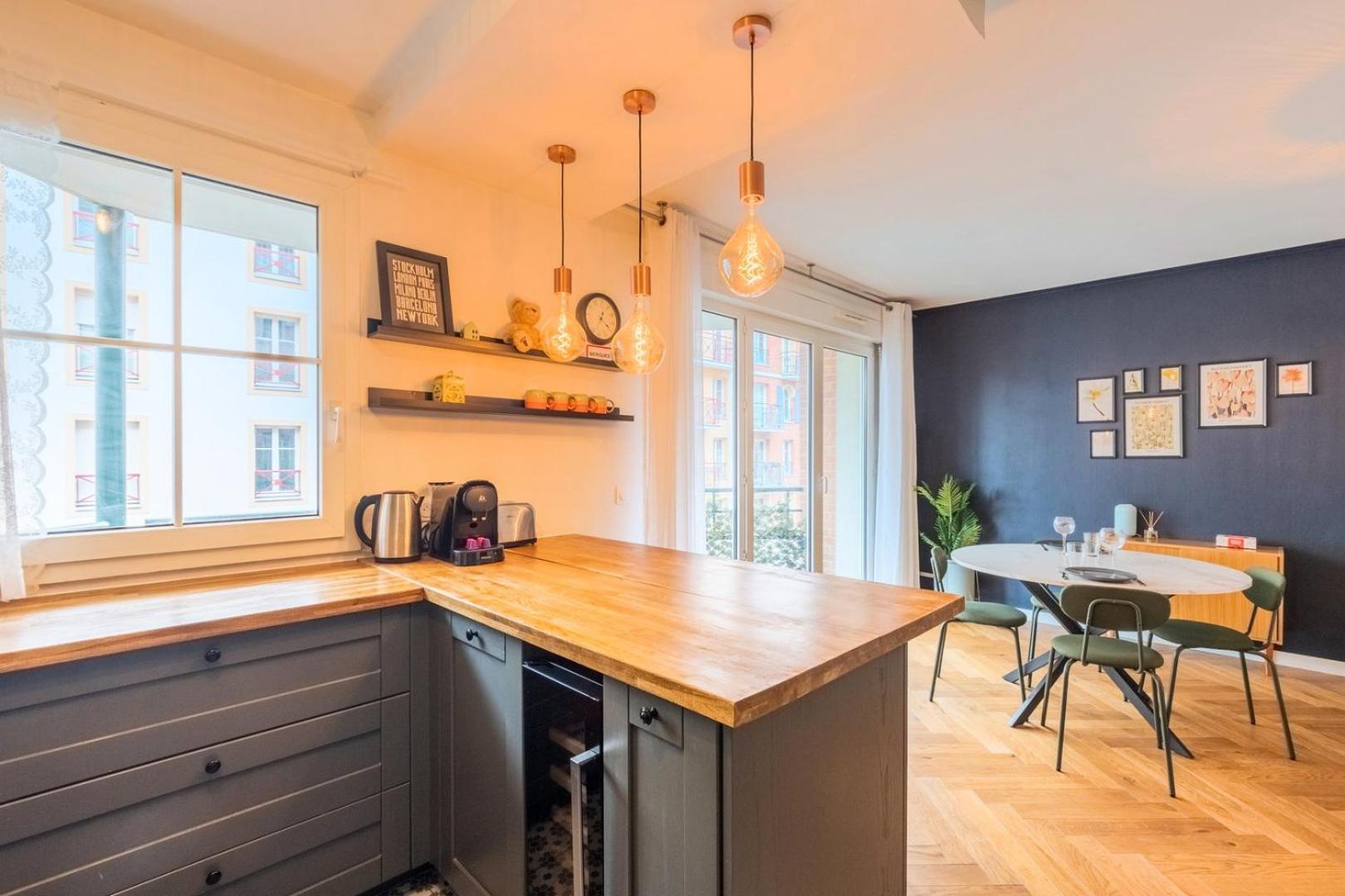 Apartment Bel Bien Situe Avec Balcon Et Parking *