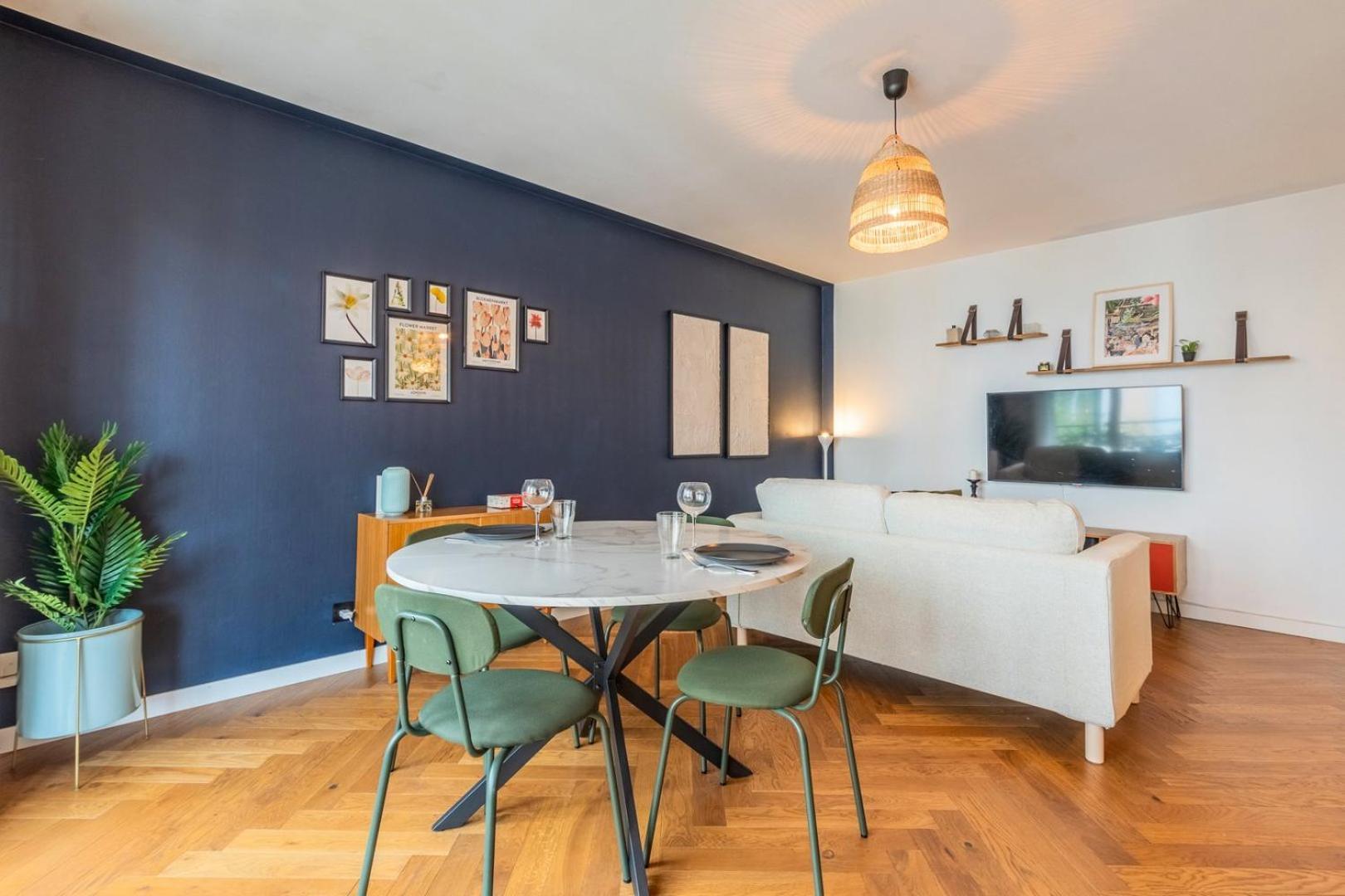 Bel Bien Situe Avec Balcon Et Parking Apartment *
