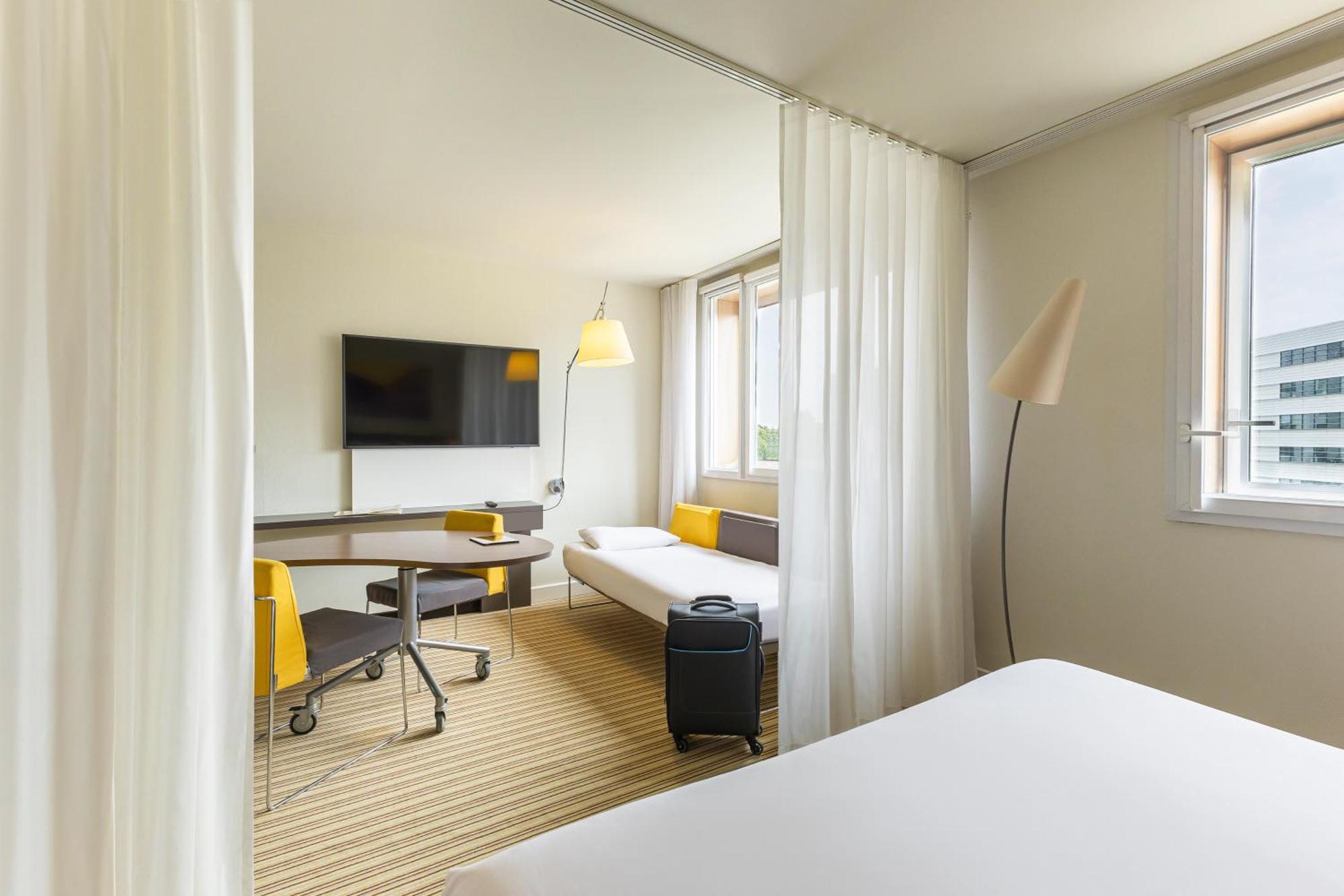 Novotel Europe Hotel 4*
