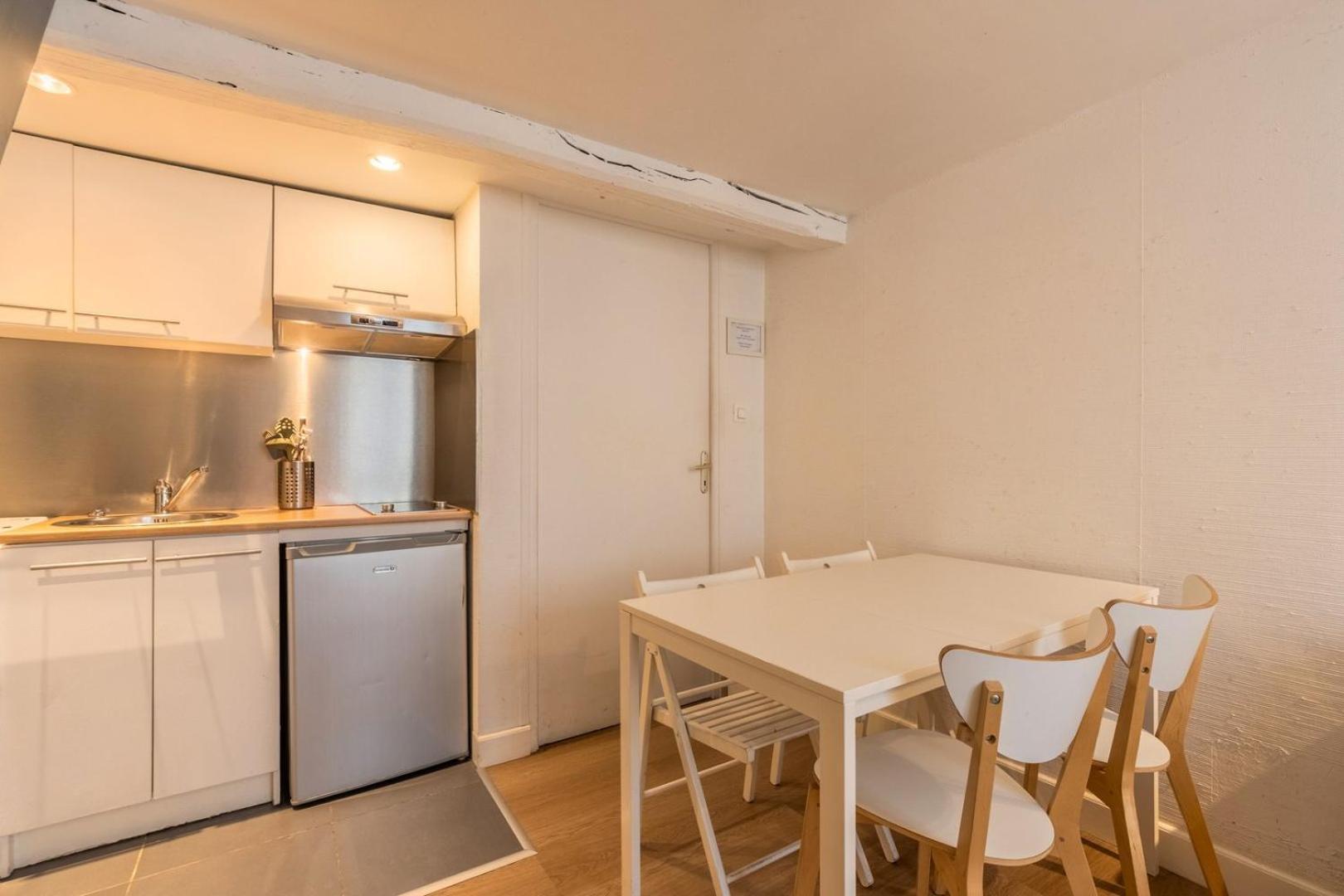 Apartment Dans Un Quartier Vivant Du Vieux-lille *