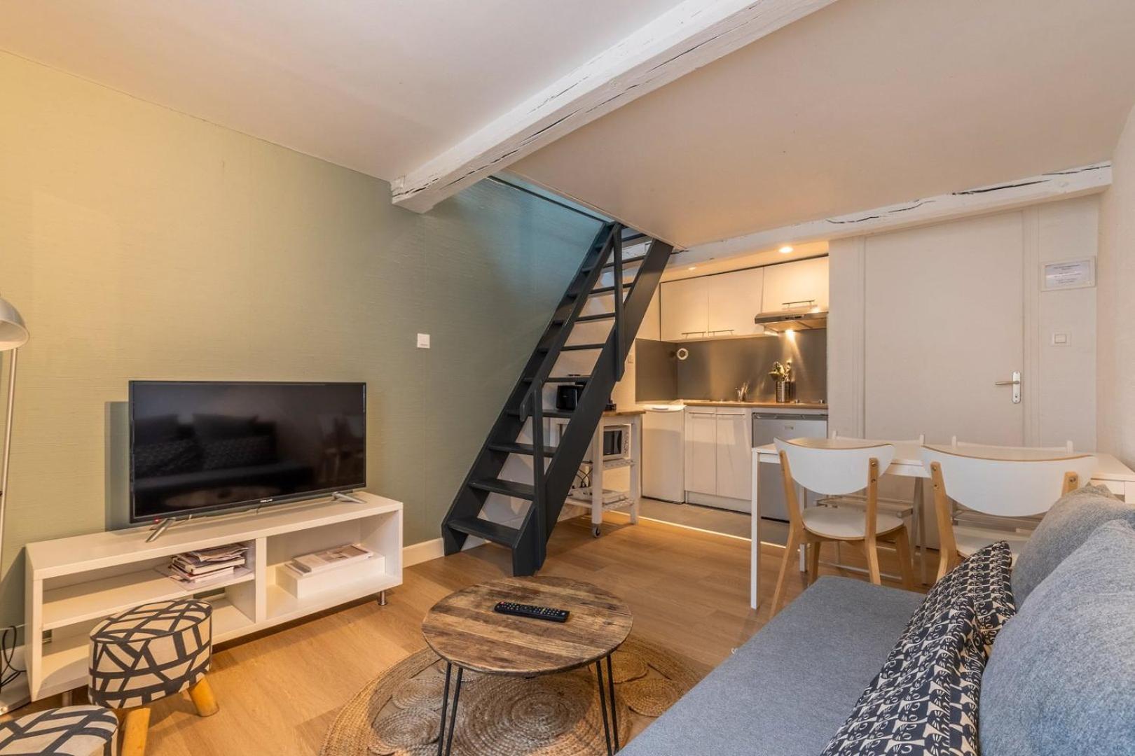 Dans Un Quartier Vivant Du Vieux-lille Lille