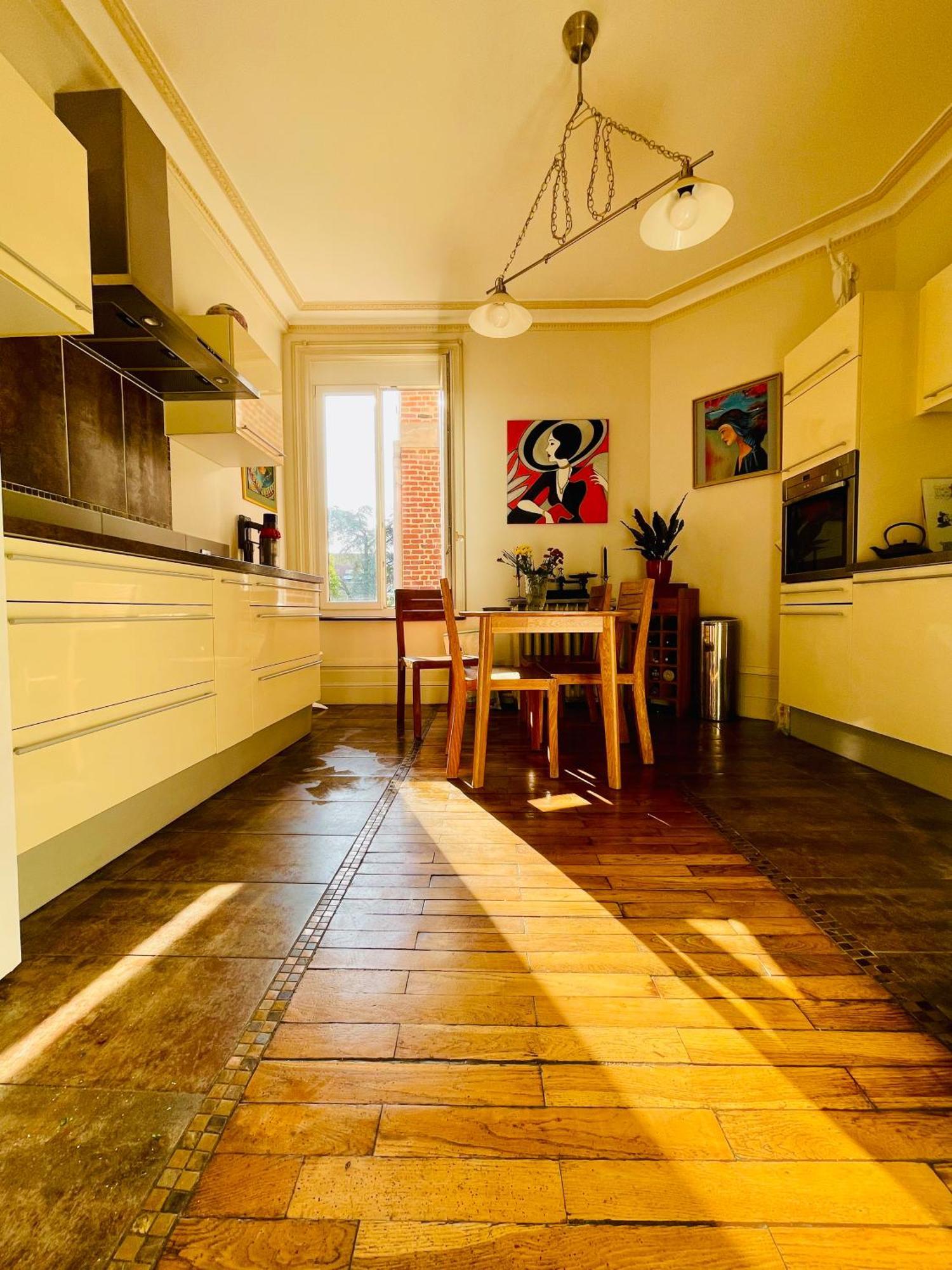 Appartement Haussmannien Avec Parking *