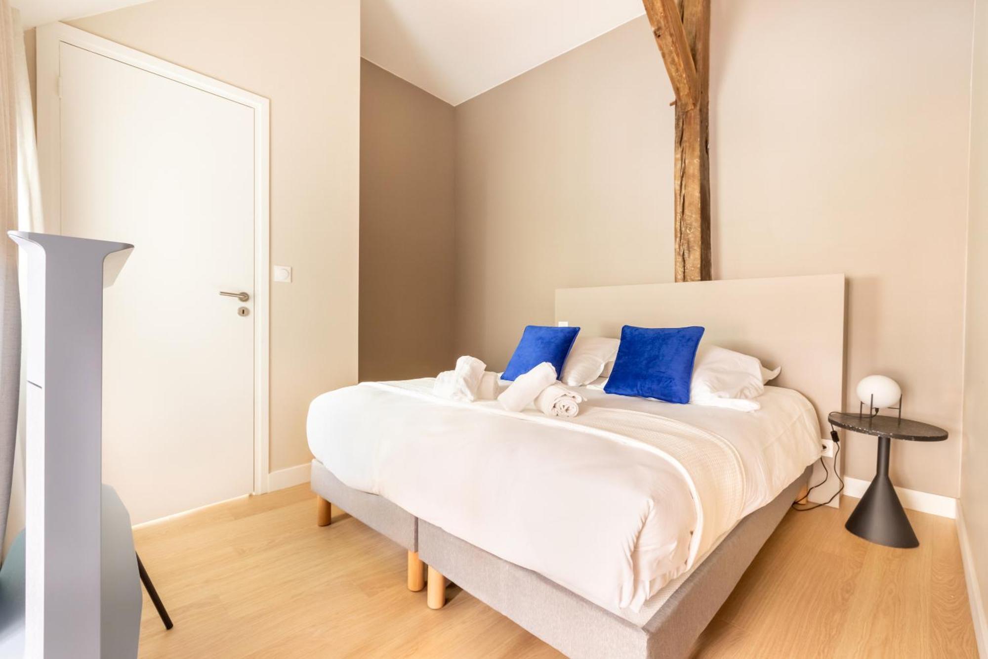 Au Qui Dort - Gare Appart hôtel *