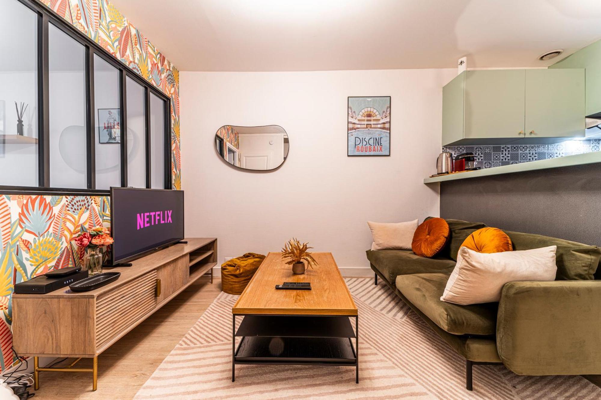 Le Ferrer - Wifi - Netflix - Free Parking - Metro Lille