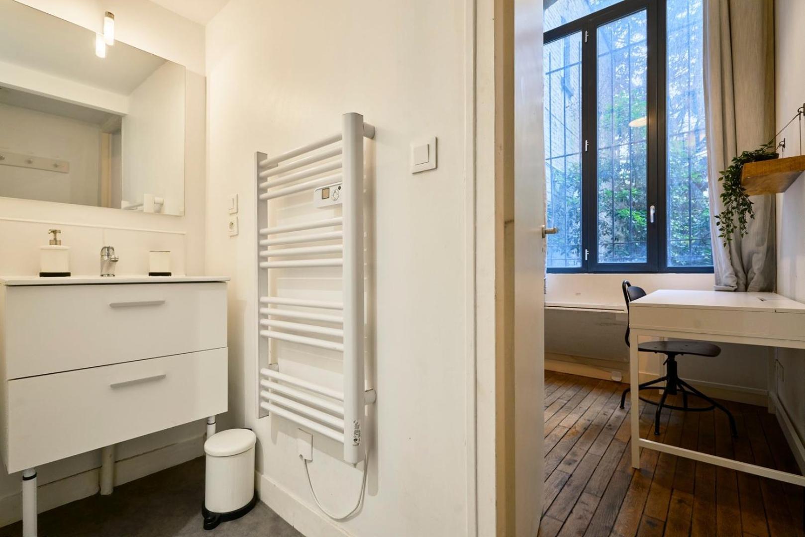 Bright 3-bedroom 2-bathroom Flat.