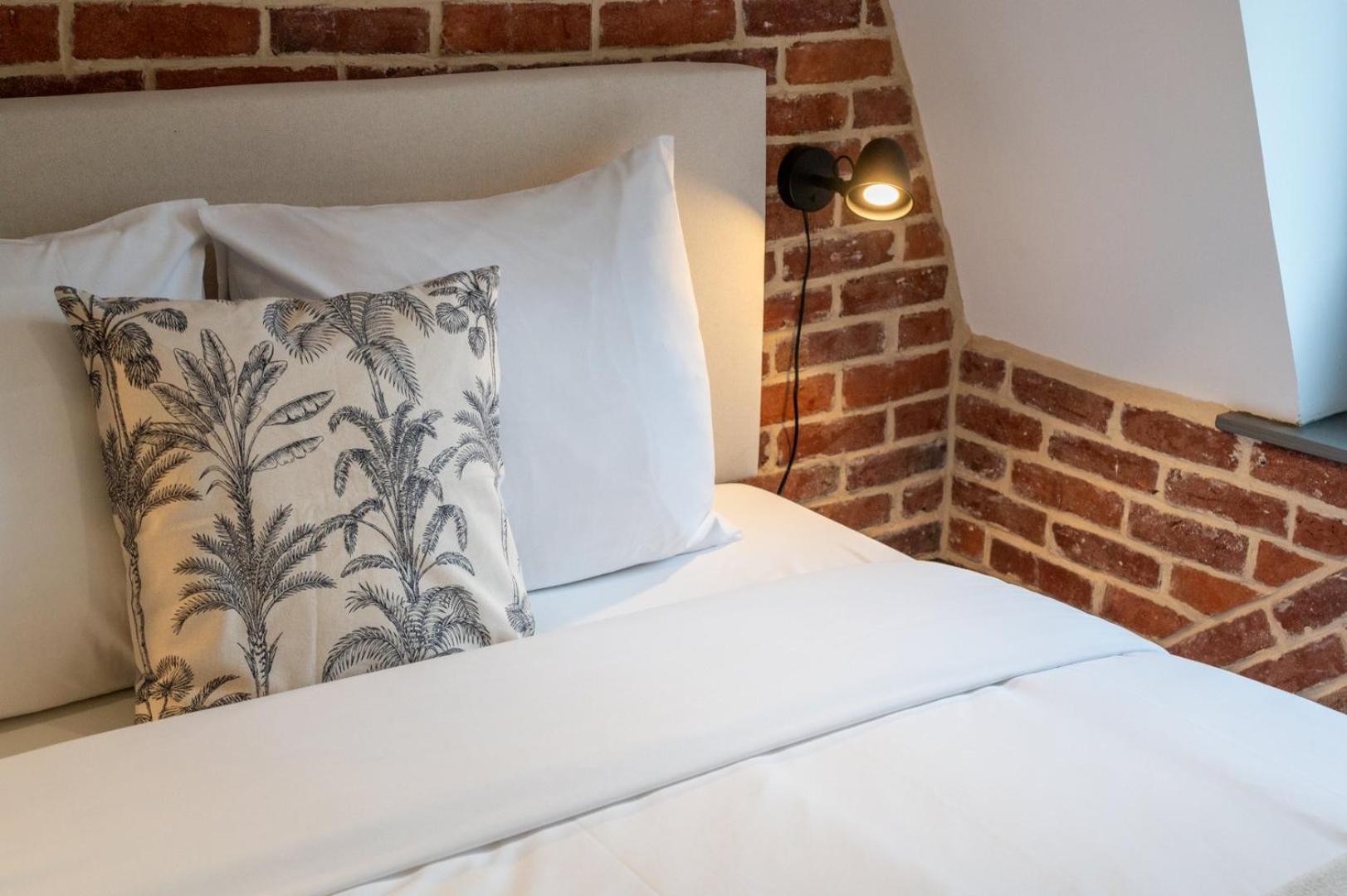 Apartment Two Bedroom In The Heart Of Old