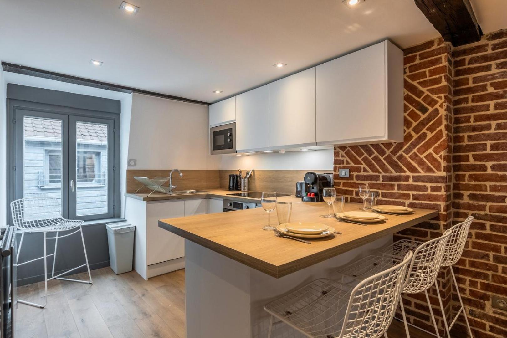 Two Bedroom In The Heart Of Old