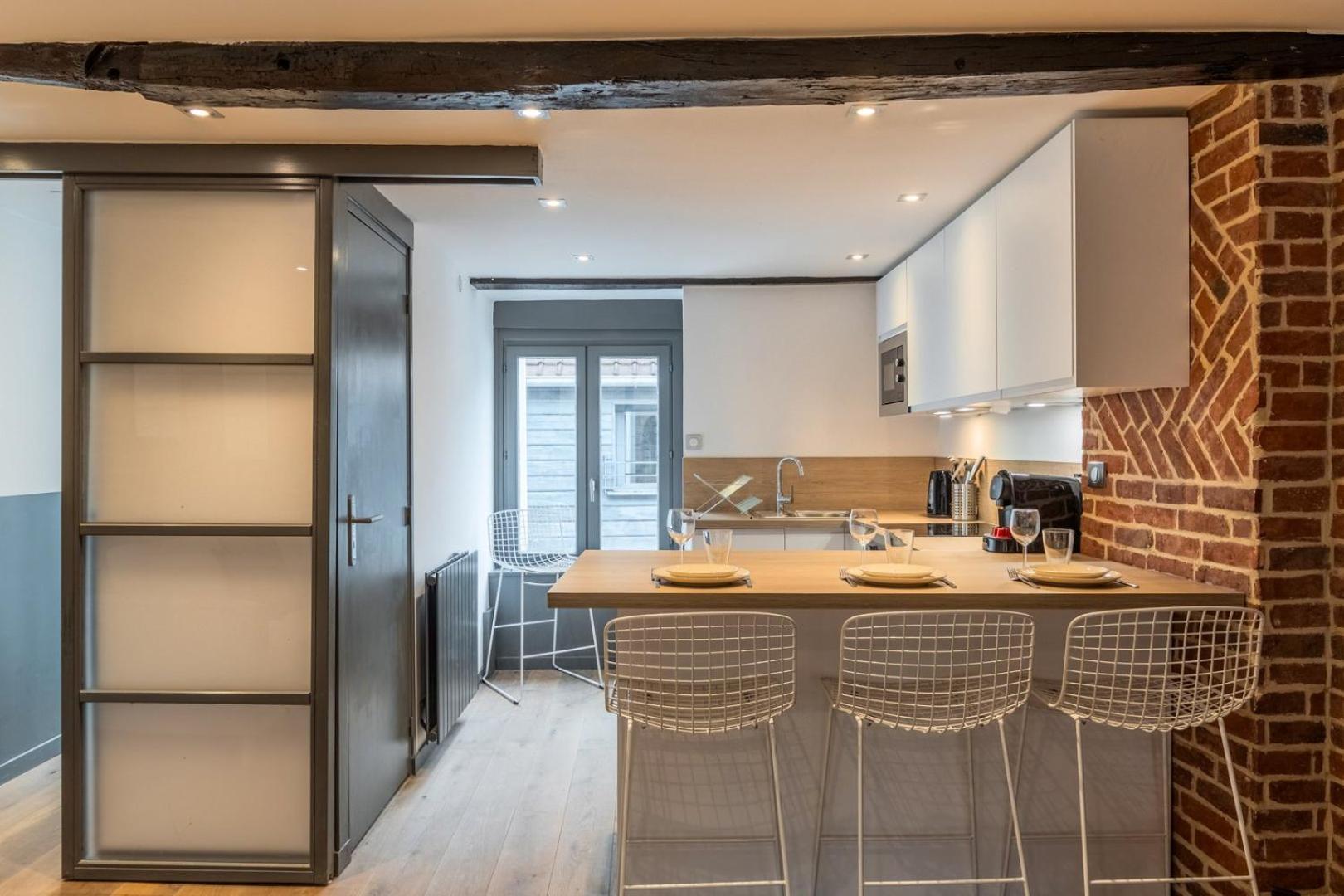 Apartment Two Bedroom In The Heart Of Old Lille