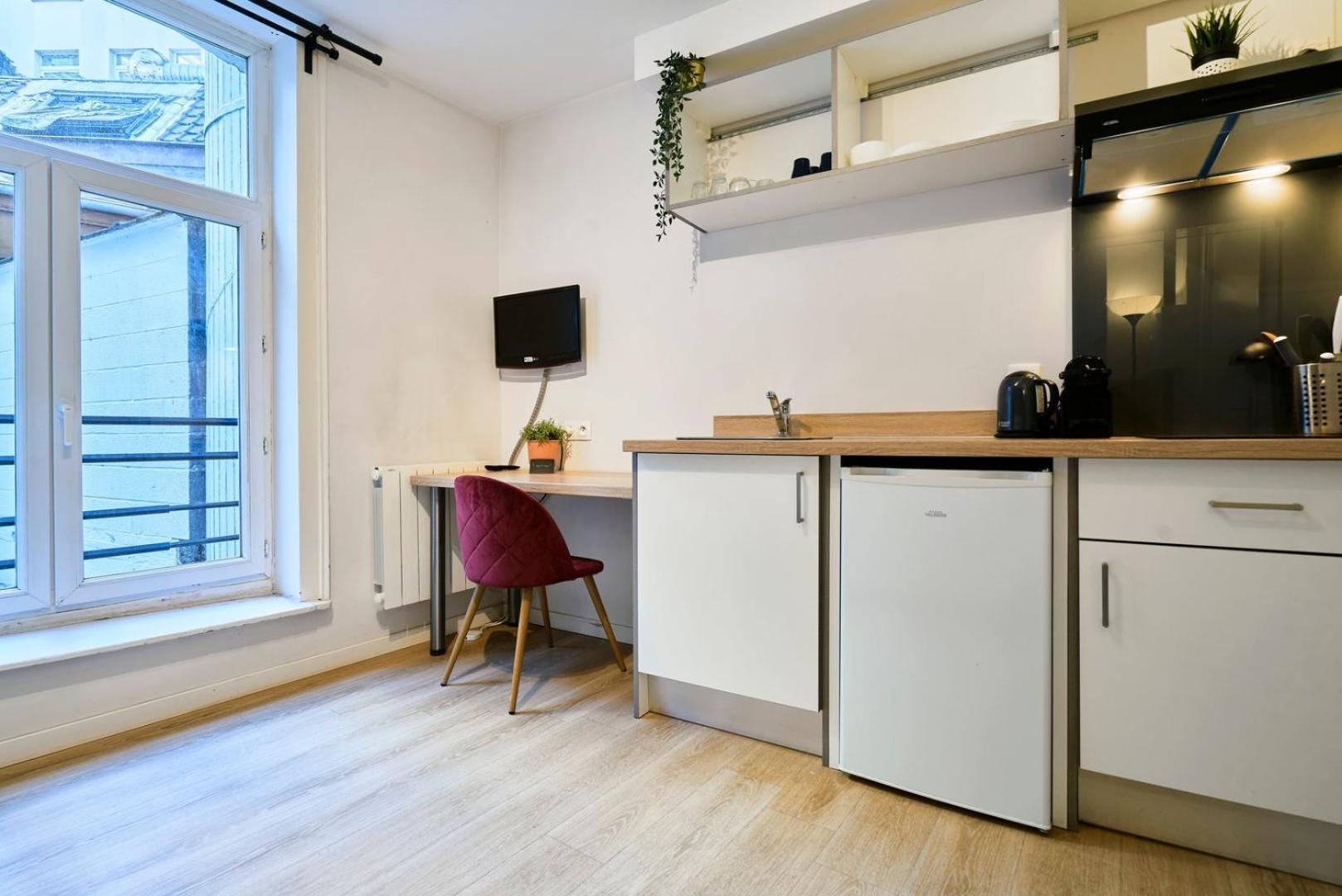 Fully-equipped Next To Flandres Apartment *