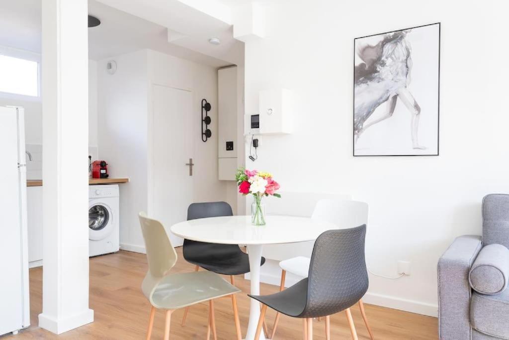 Apartment Appartemet A 2 Pas Du Metro