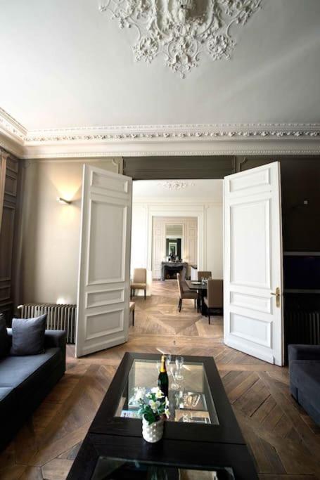 4p Elegant Flat, Vieux Lille, Carpark Apartment *