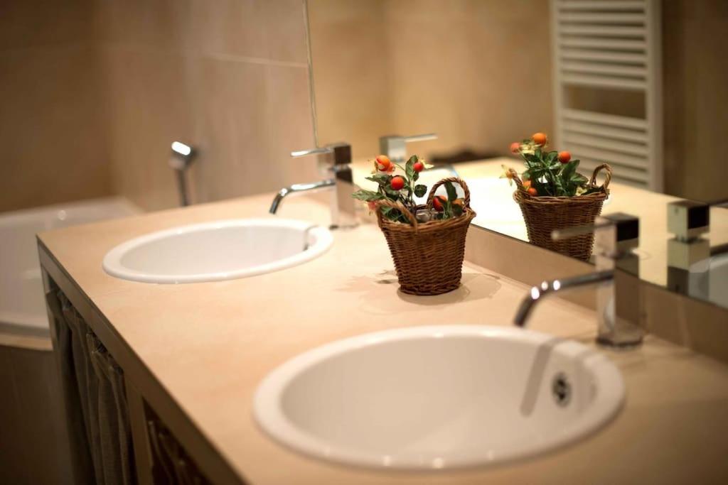 Apartment 4p Elegant Flat, Vieux Lille, Carpark *