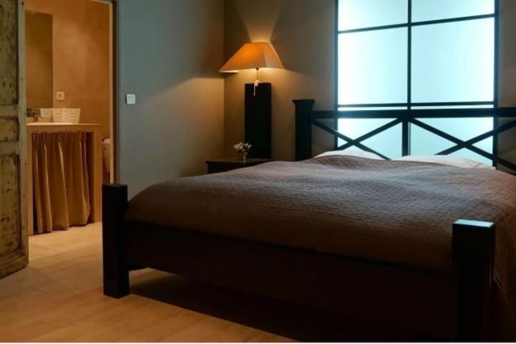 4p Elegant Flat, Vieux Lille, Carpark Apartment