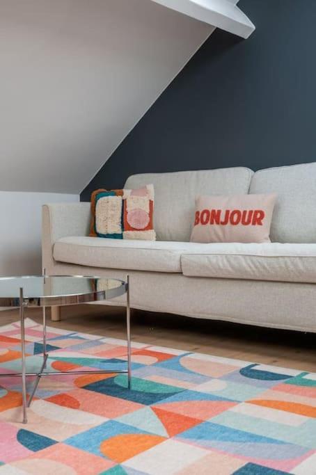 Appartement 2 Proche Ecoles Et Metro *