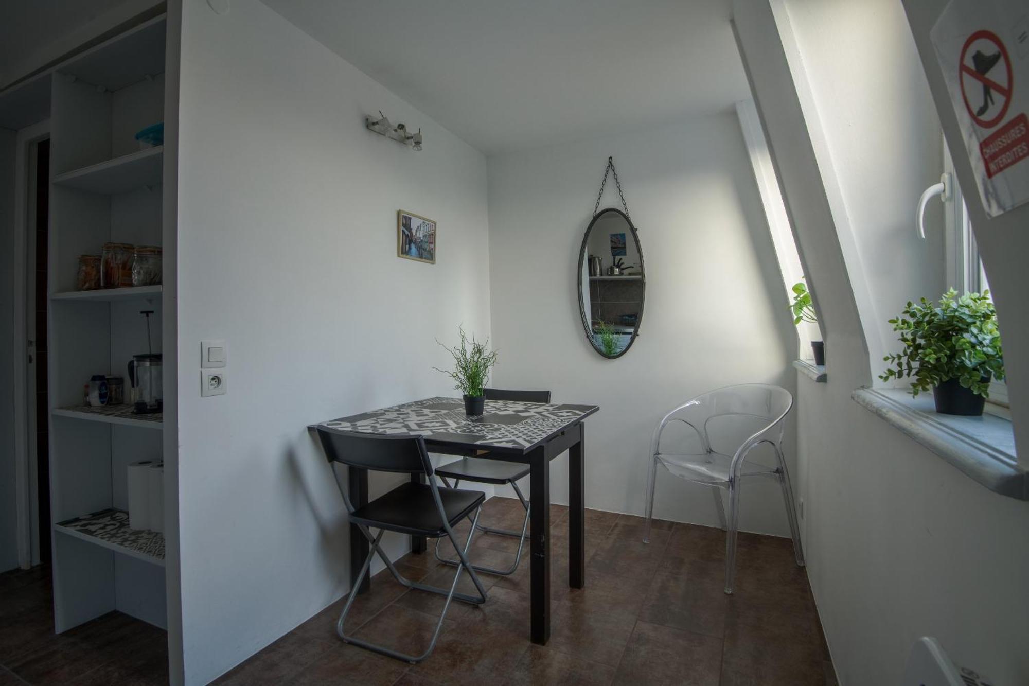 Royale Vieux 24h24h Access Apartment Lille