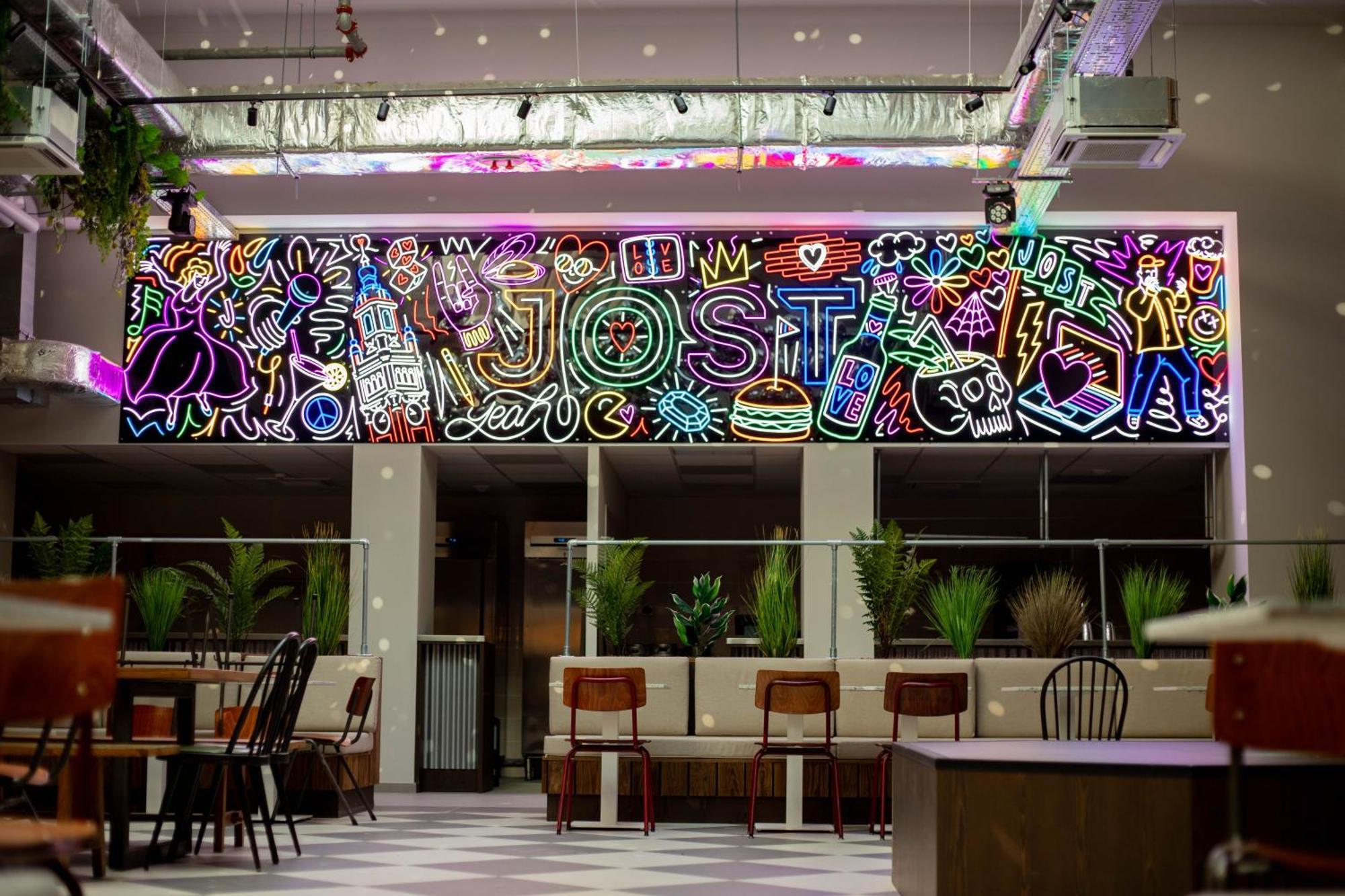 Jost Centre Hostel *