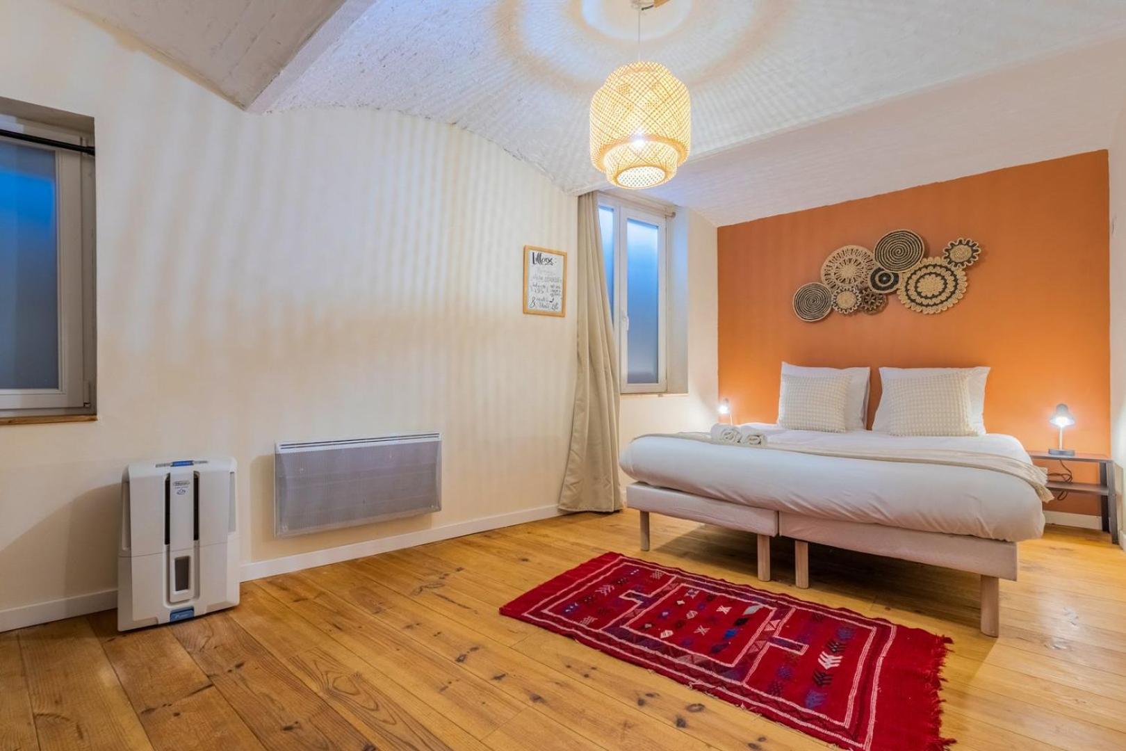 2 Atypique En Souplex Apartment *