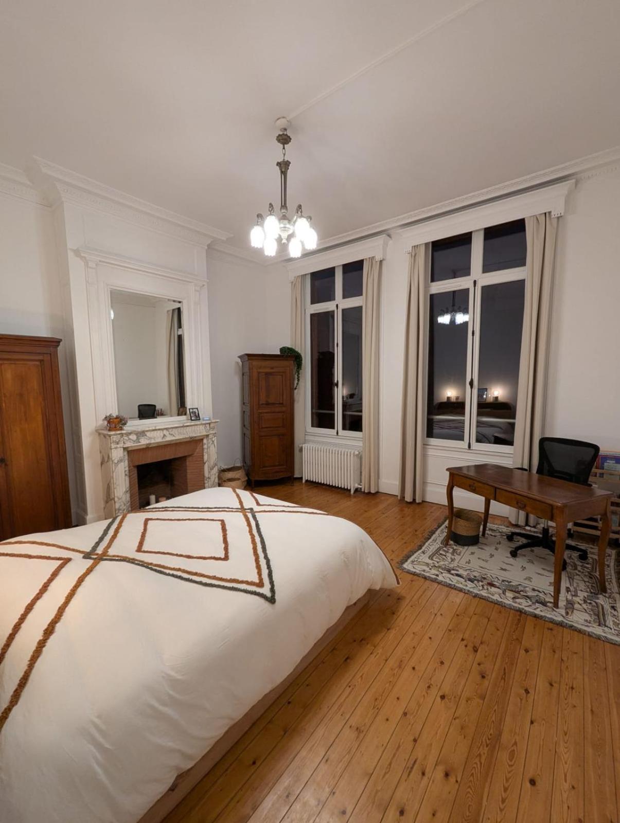Charming T2 With Balcony In Lille-centre