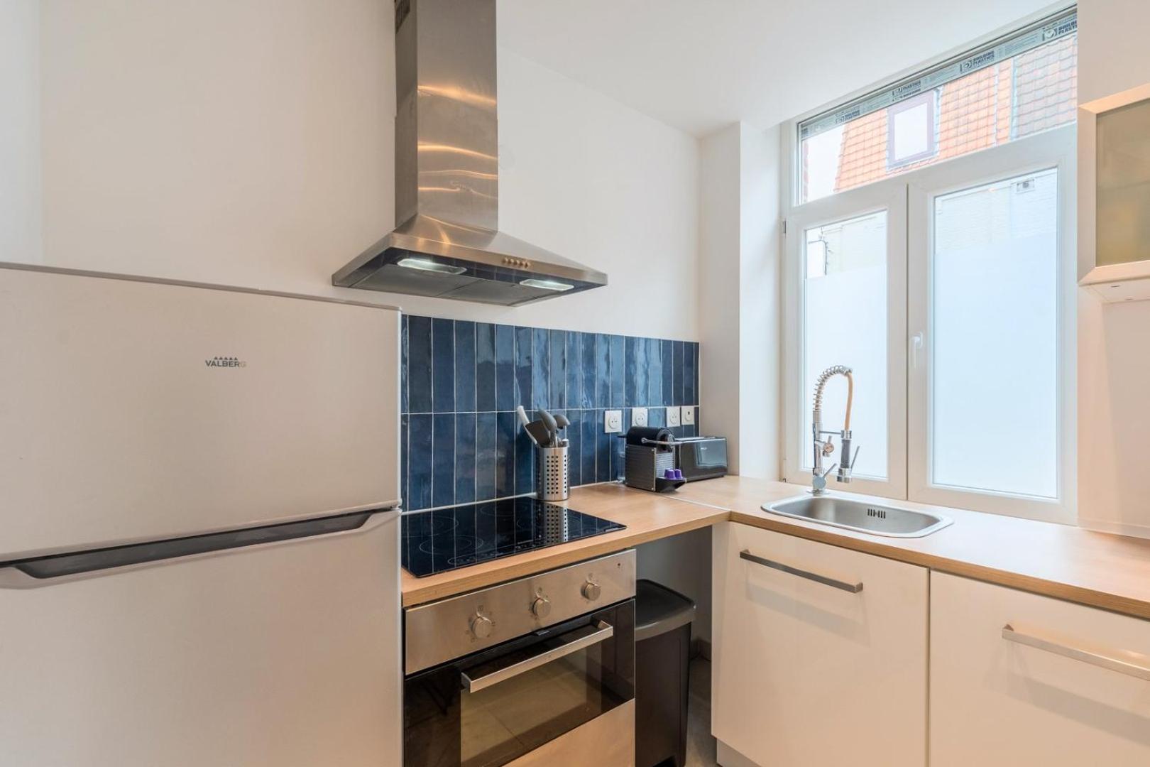 Maison 2 Avec Petite Cour, Proche Metro Lille
