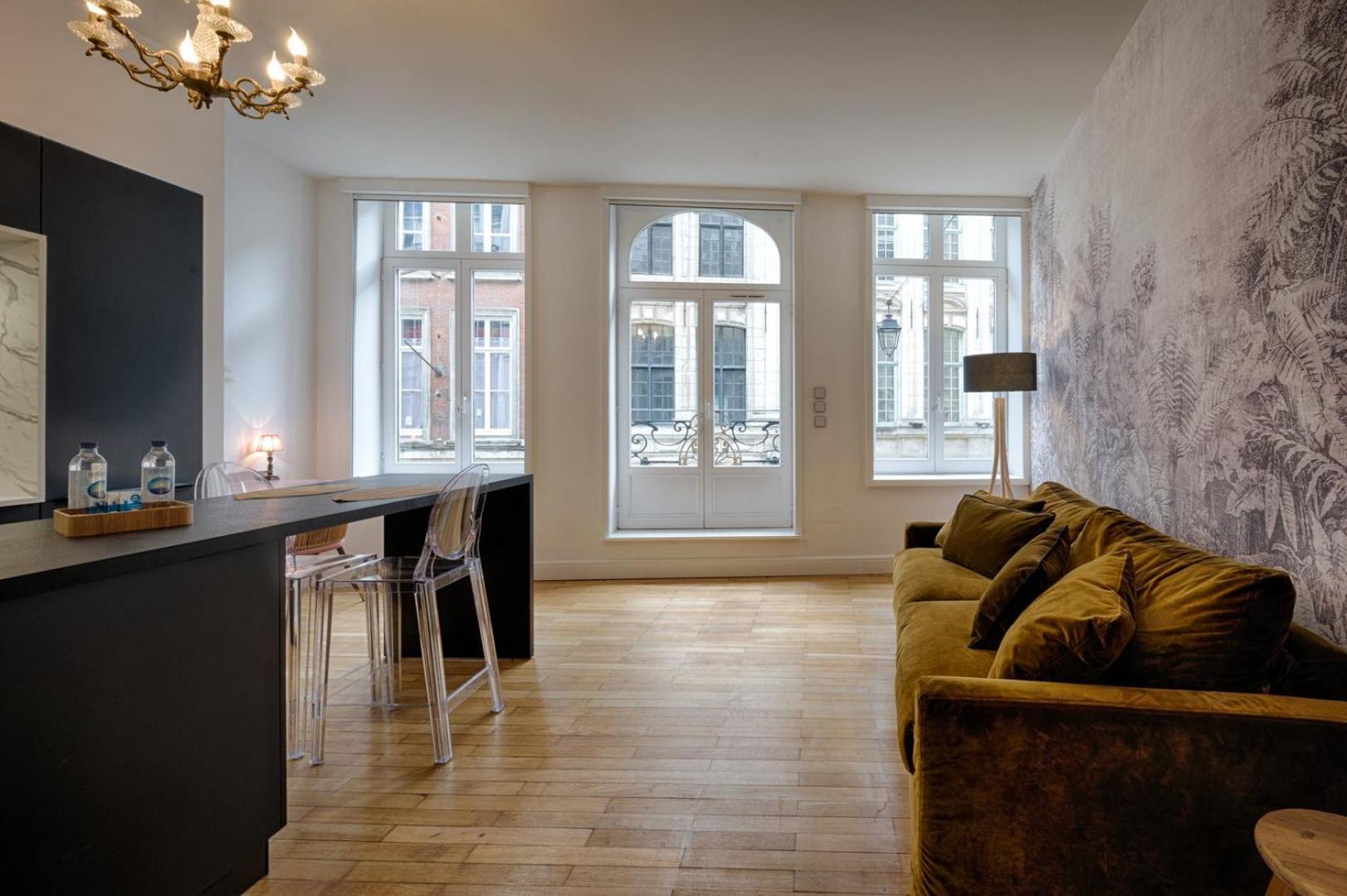 Apartment L'elegant ~ Proche Metro ~ Triangle D'or *