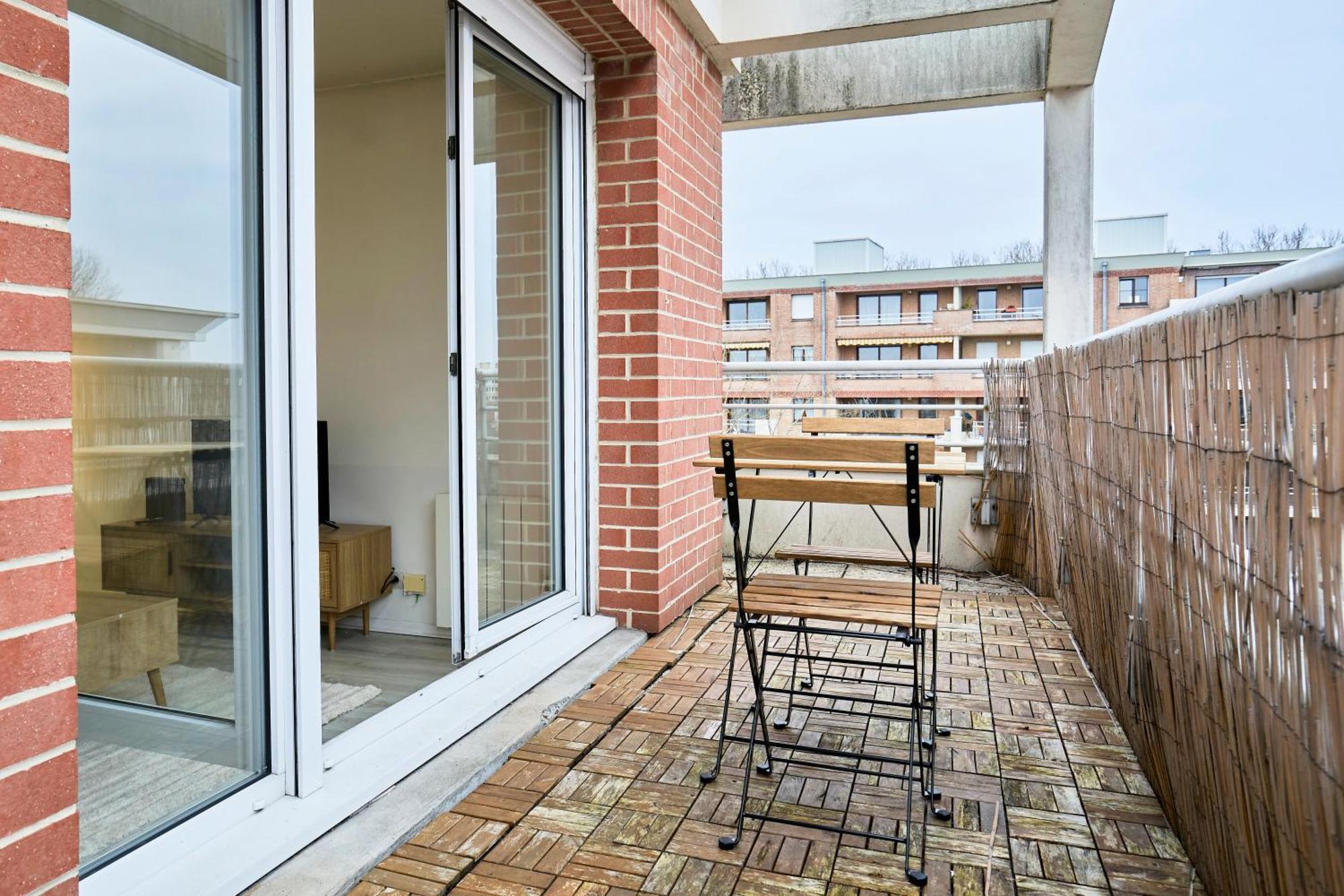 Elegant Avec Balcon Prive A *