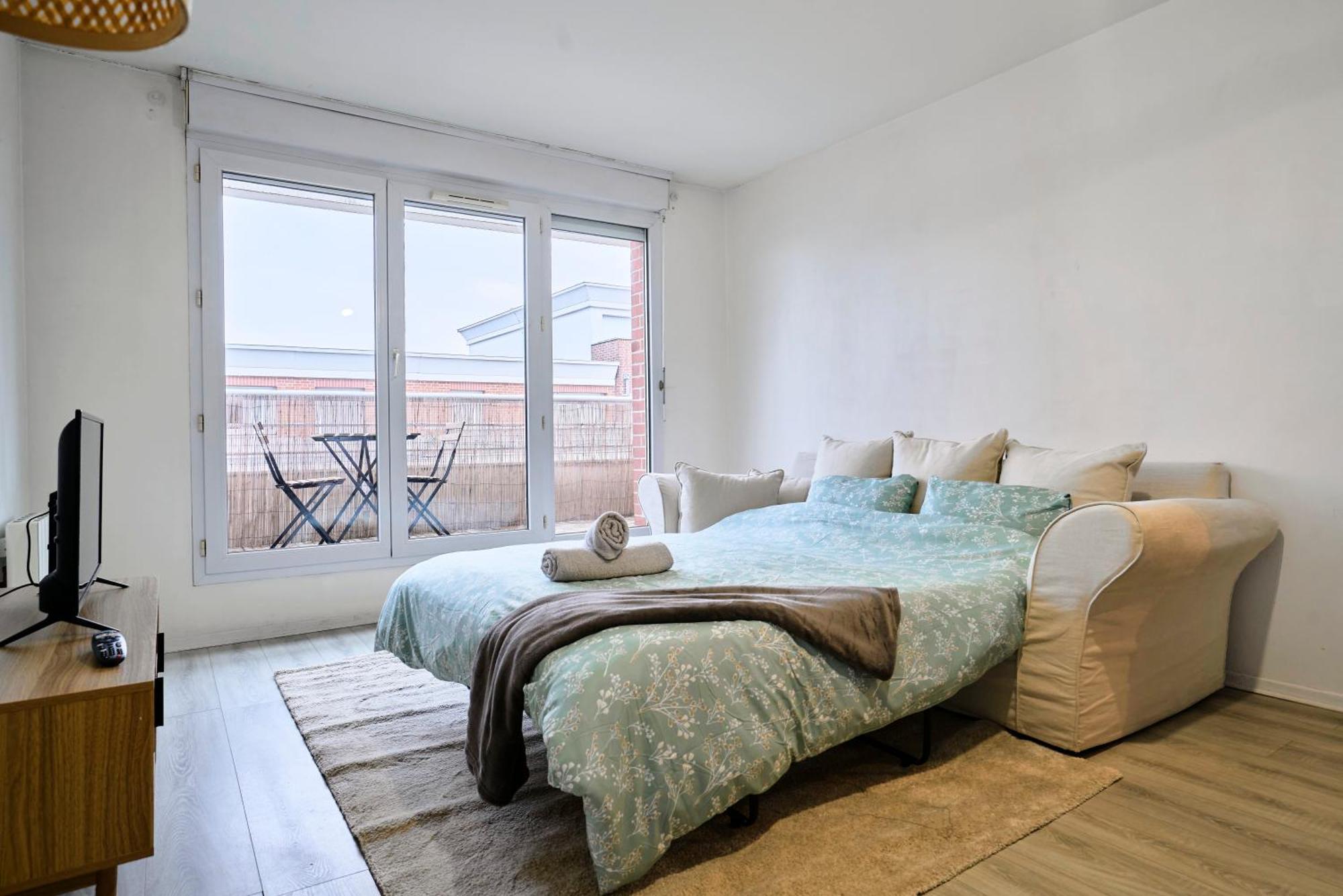Apartment Elegant Avec Balcon Prive A Lille