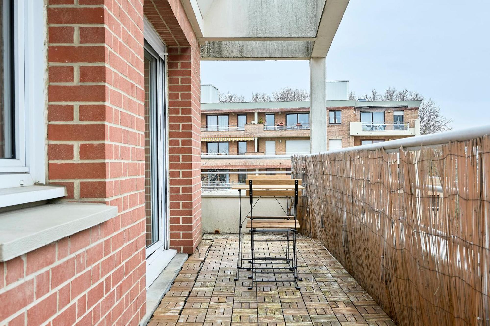 Elegant Avec Balcon Prive A