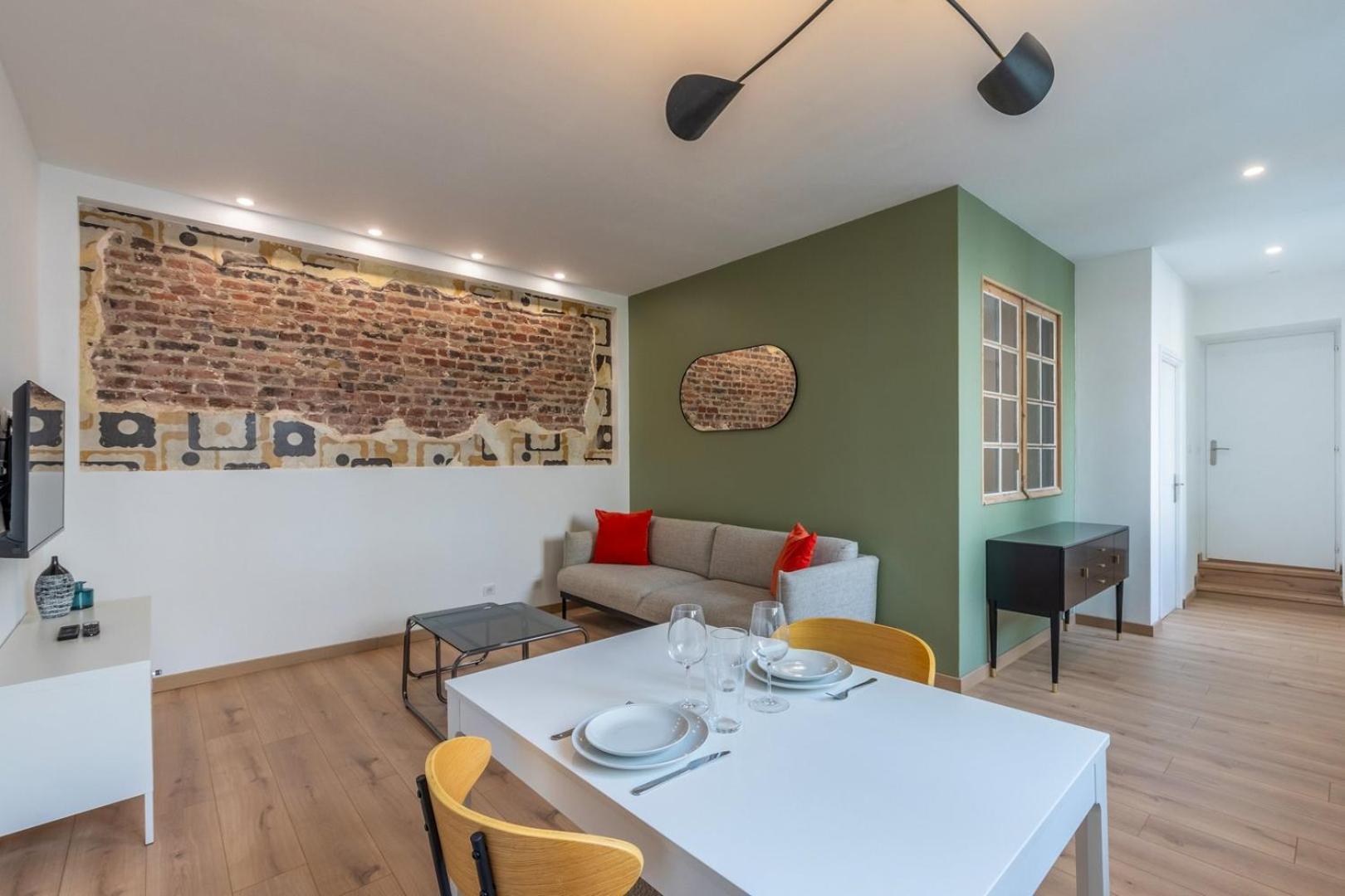 Appartement Avec Parking, Vieux