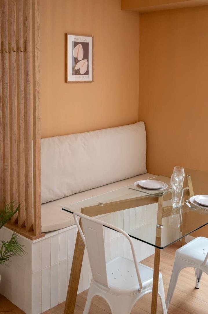 Sur La Place Sebastopol Apartment