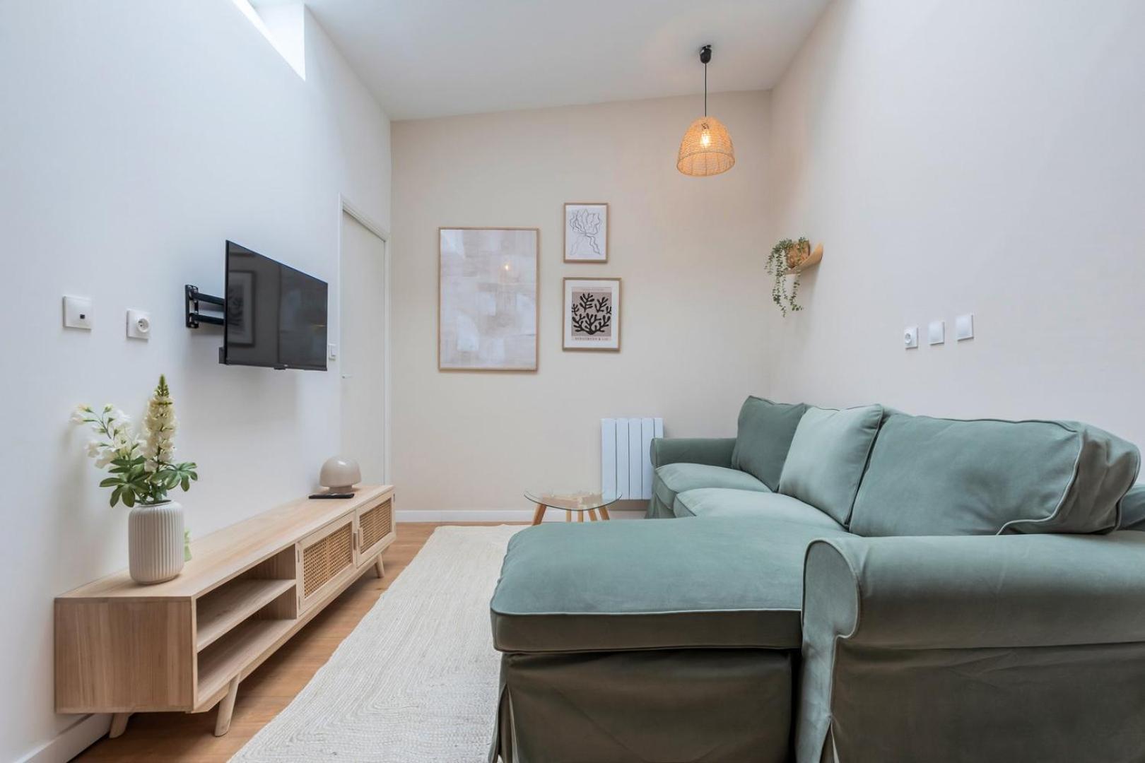 Sur La Place Sebastopol Apartment *