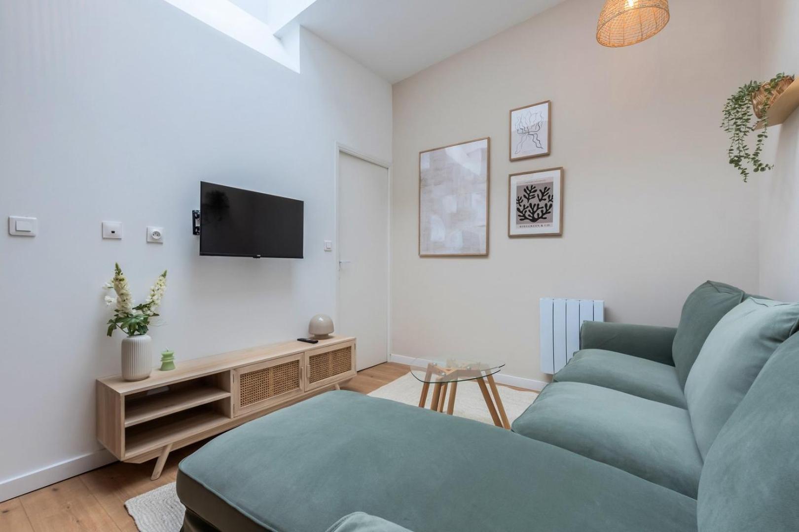 Sur La Place Sebastopol Apartment